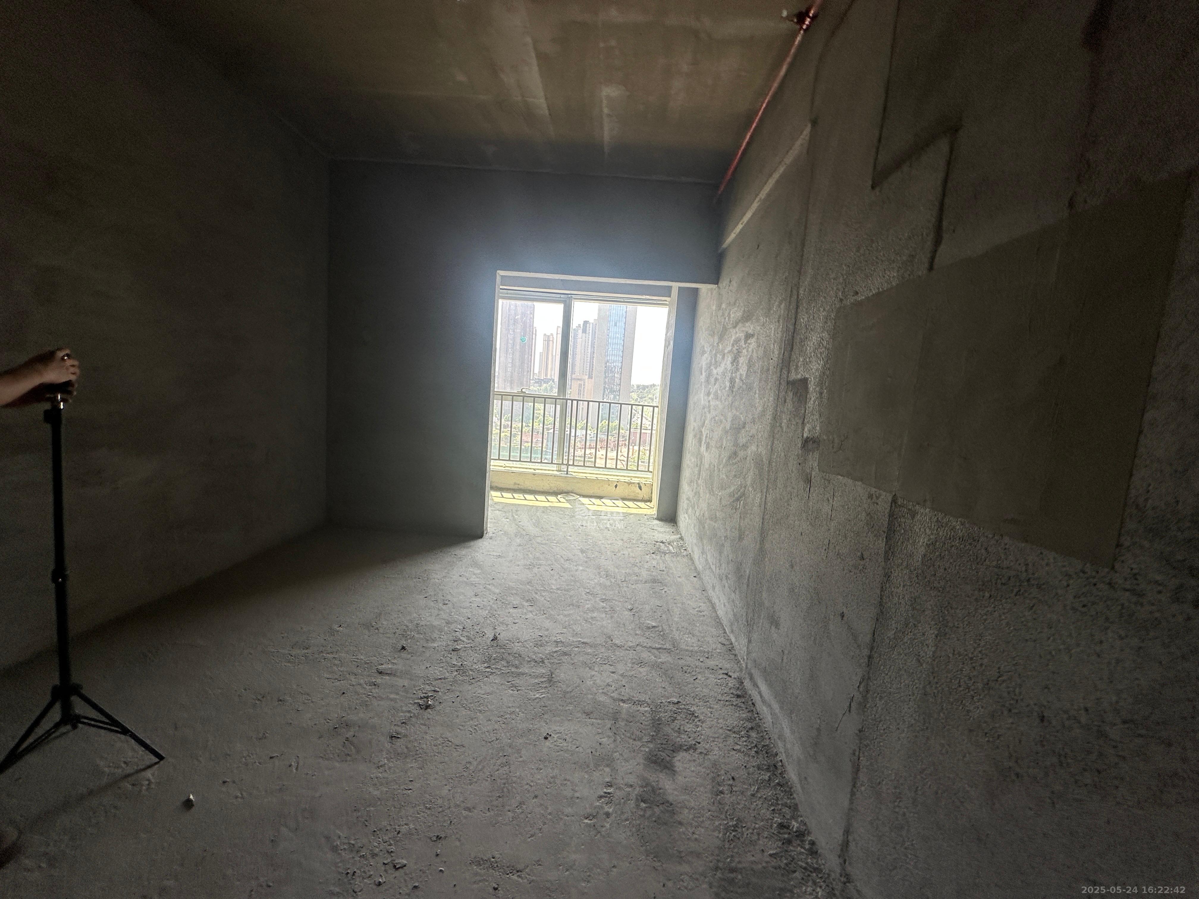 辉煌国际城一期  1室2厅2卫    4300.0元/月 辉煌国际城一期  1室2厅2卫    4300.0元/月室内图