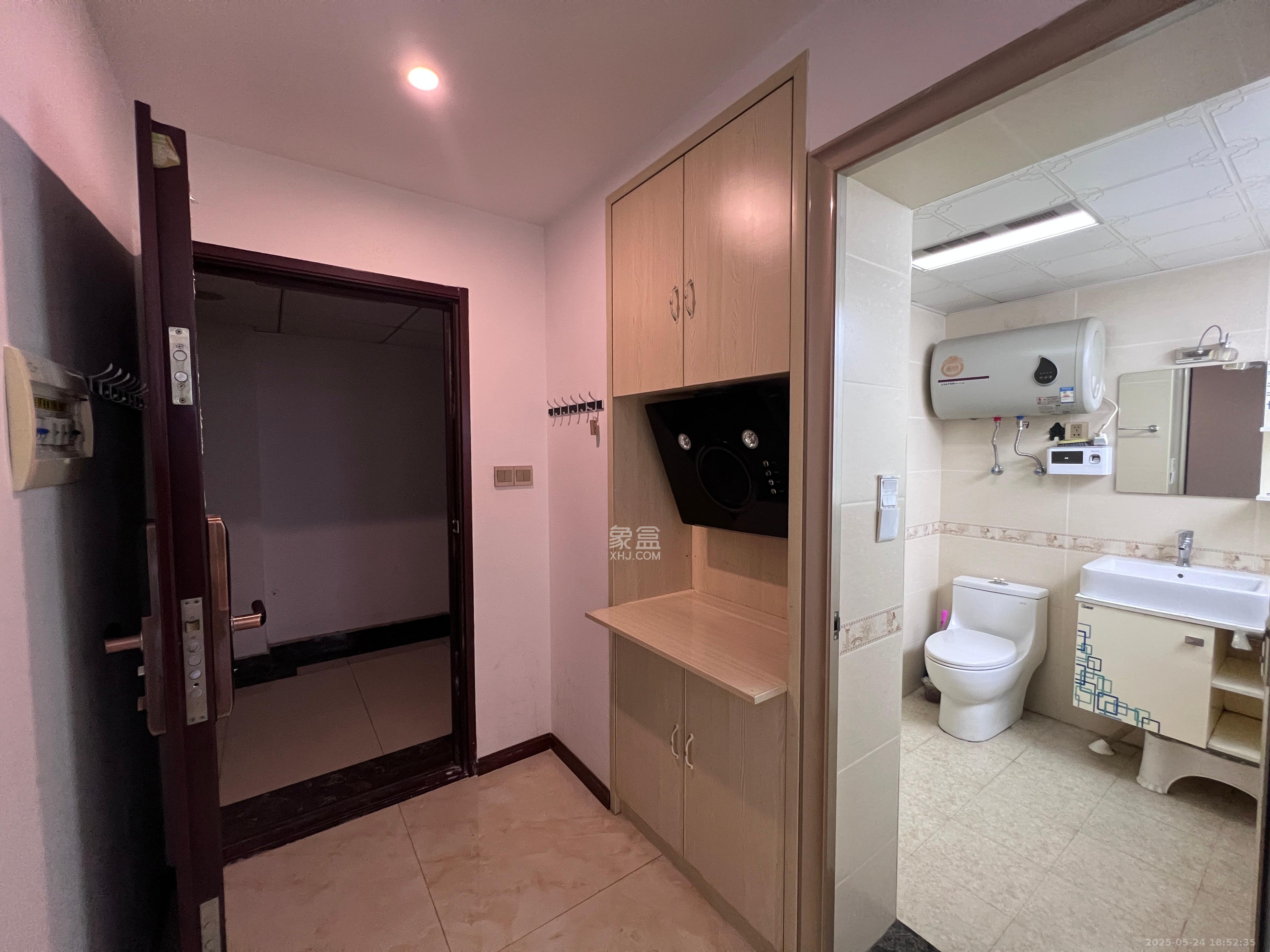 东宸19公馆  1室1厅1卫   2300.00元/月室内图