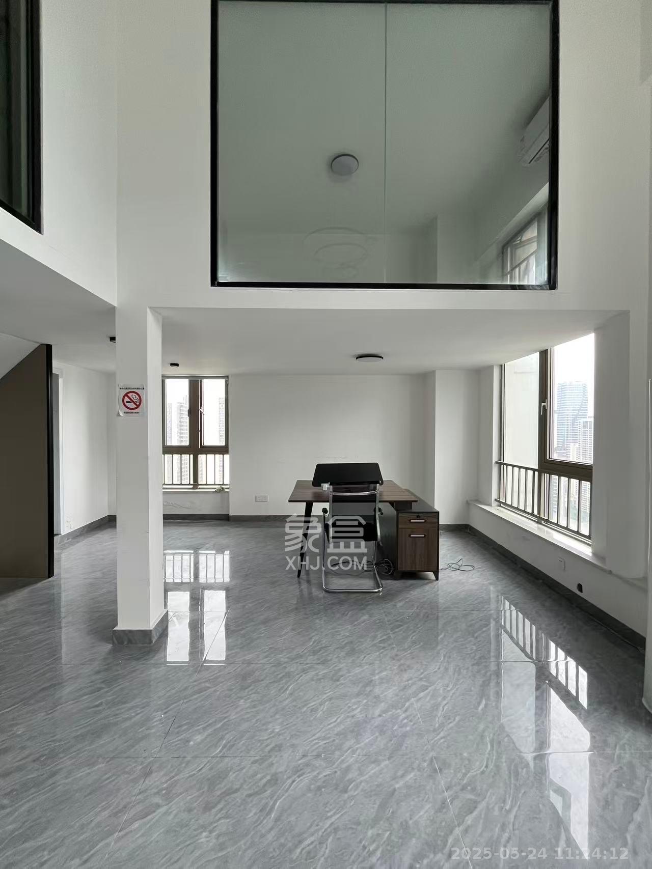 梅溪湖金茂湾 2室2厅1卫 2800.0元/月 梅溪湖金茂湾 2室2厅1卫 2800.0元/月室内图