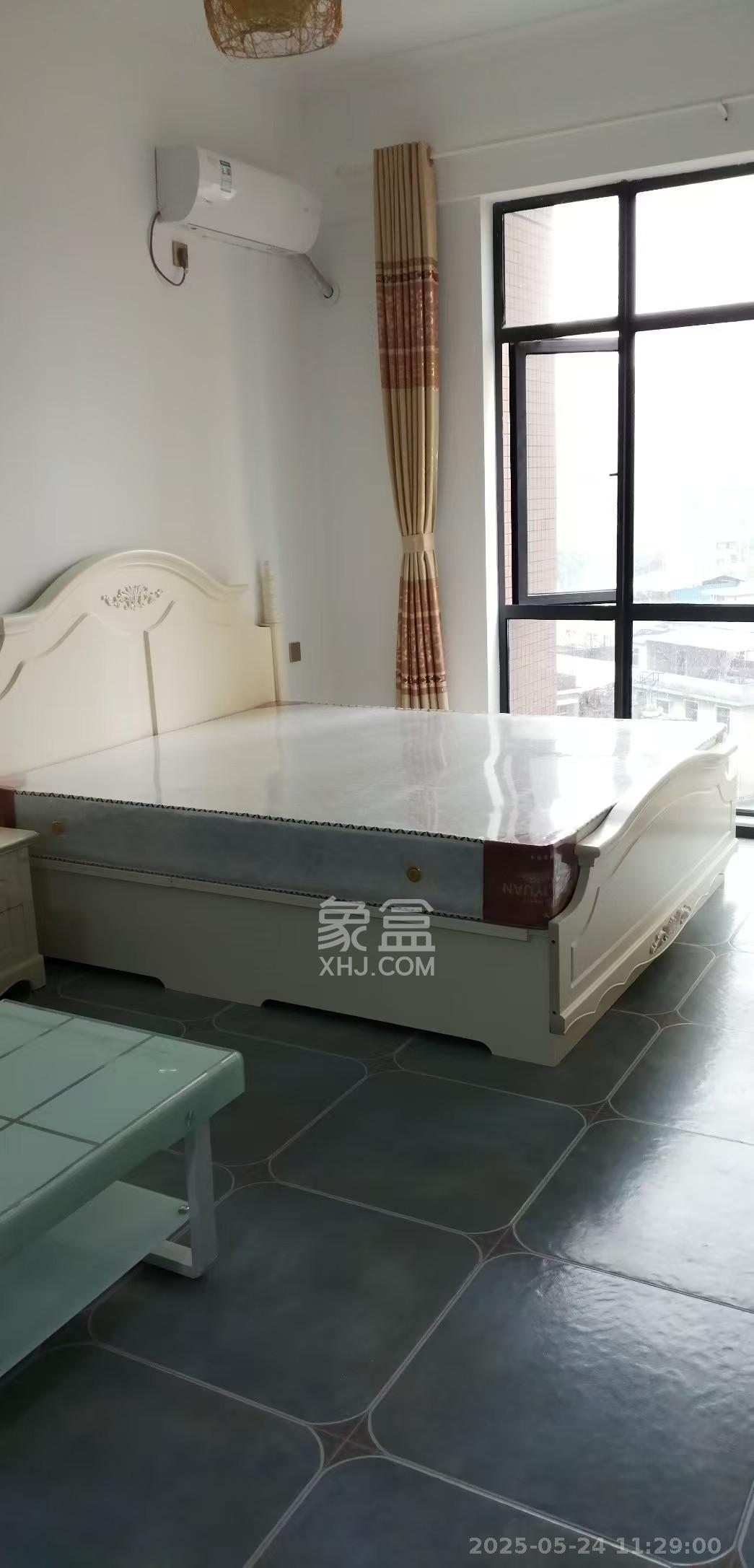 叠彩兰亭  1室1厅1卫   1400.00元/月室内图