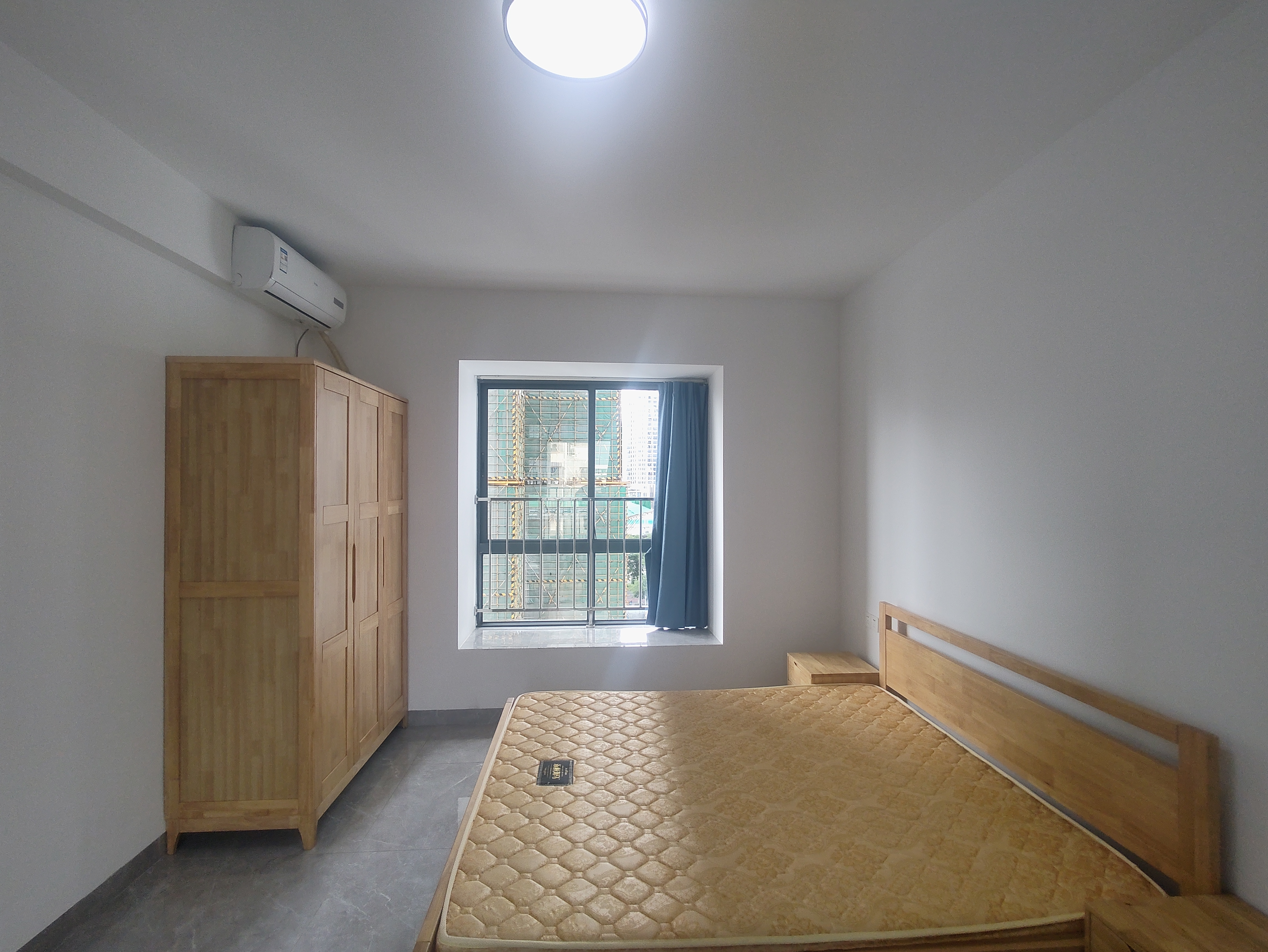 海秀天成  2室2厅1卫    2700.0元/月 海秀天成  2室2厅1卫    2700.0元/月室内图