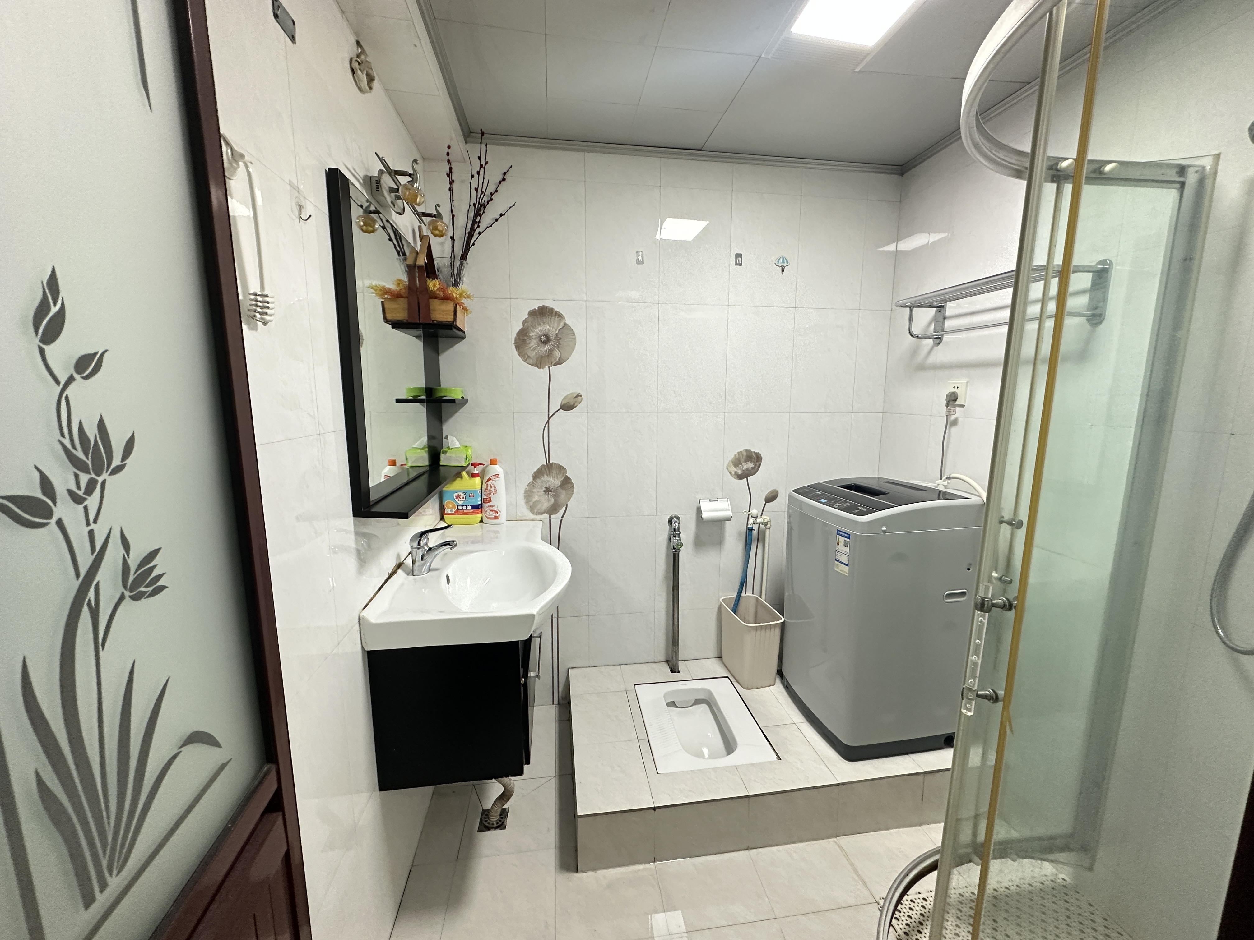 金领国际 3室2厅1卫 2000.0元/月 金领国际 3室2厅1卫 2000.0元/月室内图