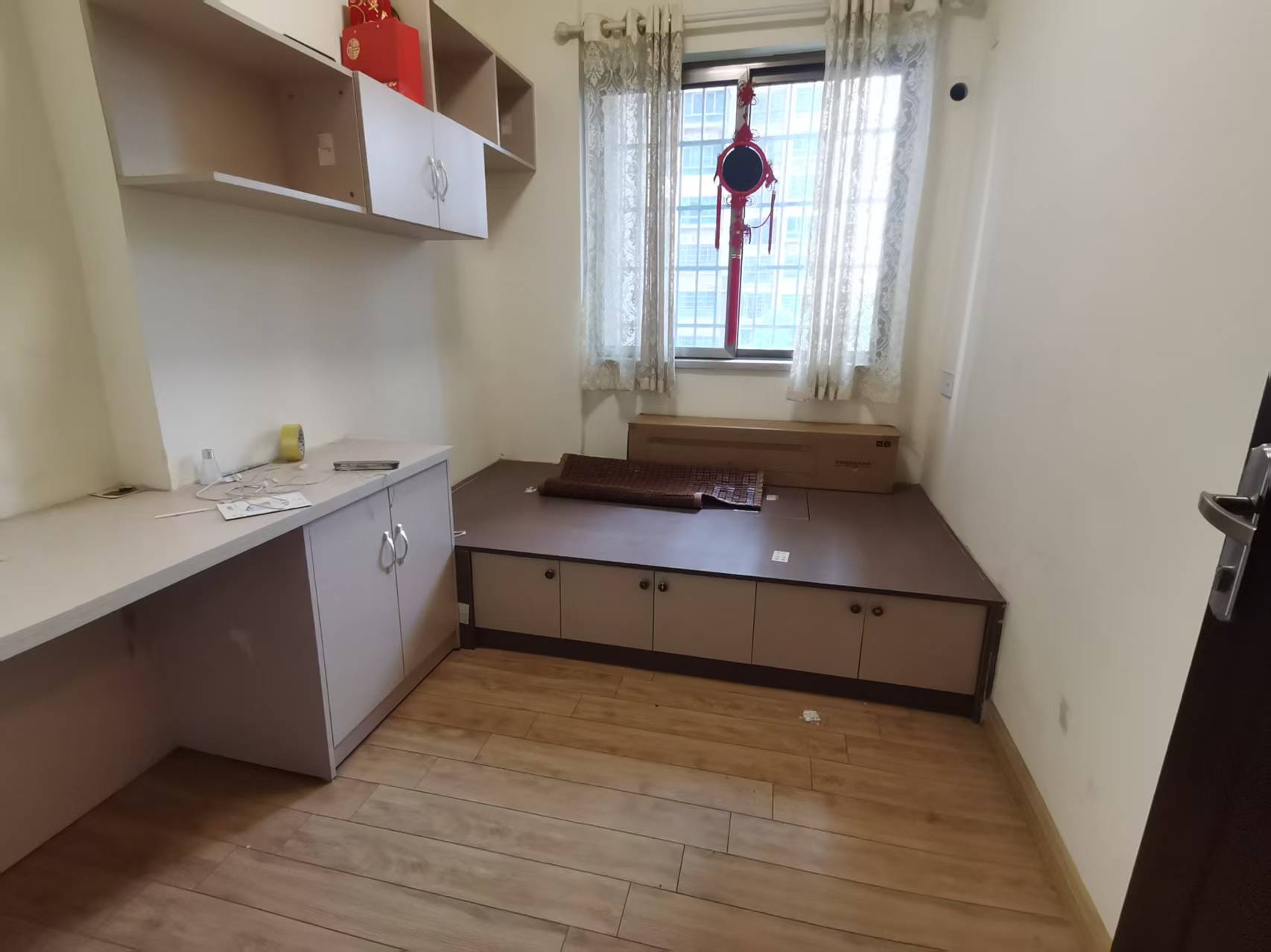 碧桂园 4室2厅2卫 2000.0元/月 碧桂园 4室2厅2卫 2000.0元/月室内图