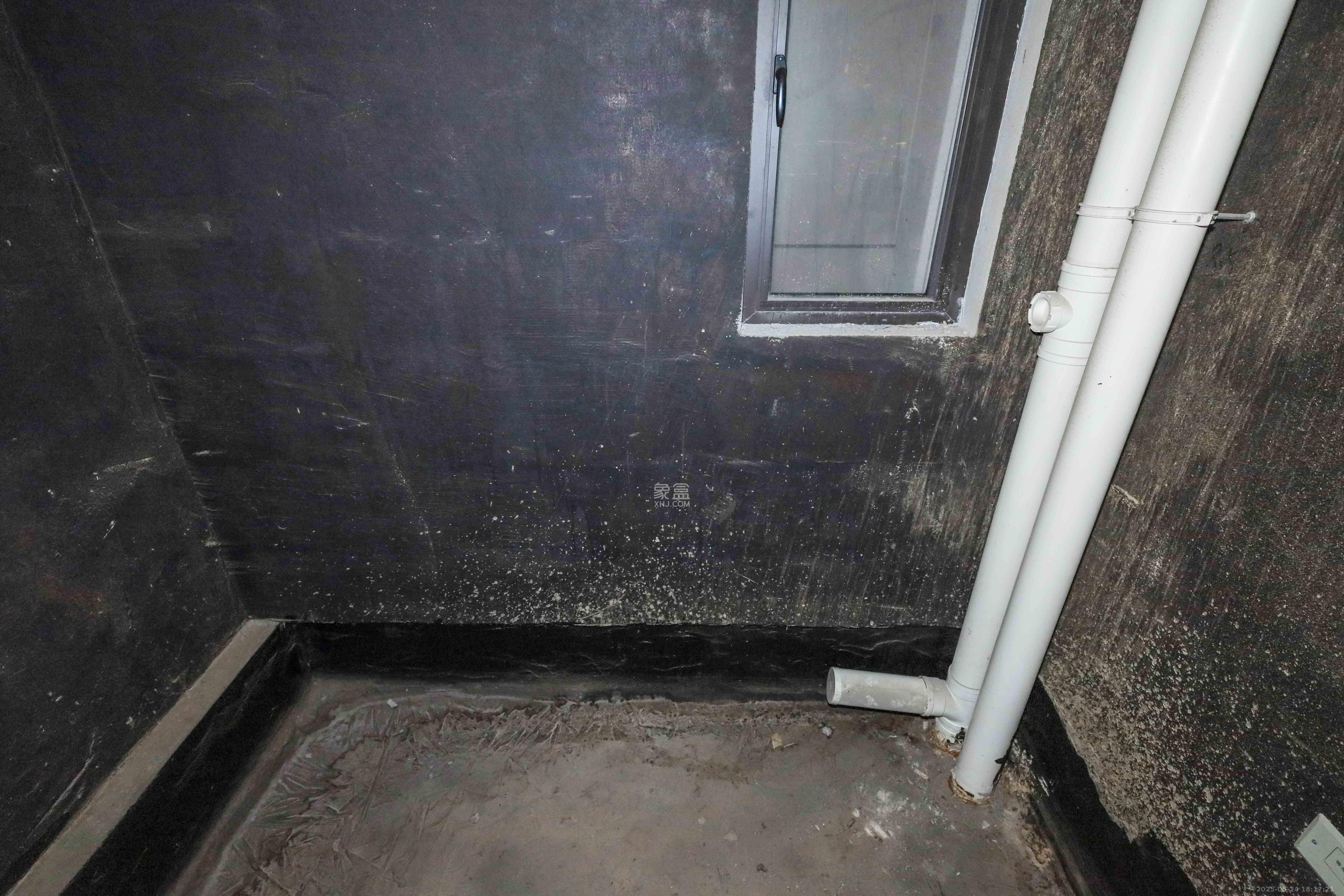 中国铁建梅溪青秀二期  4室2厅2卫   158.00万卫生间