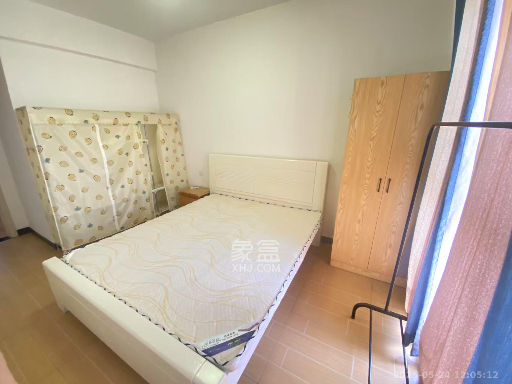 江南华府  3室2厅1卫    2600.0元/月室内图