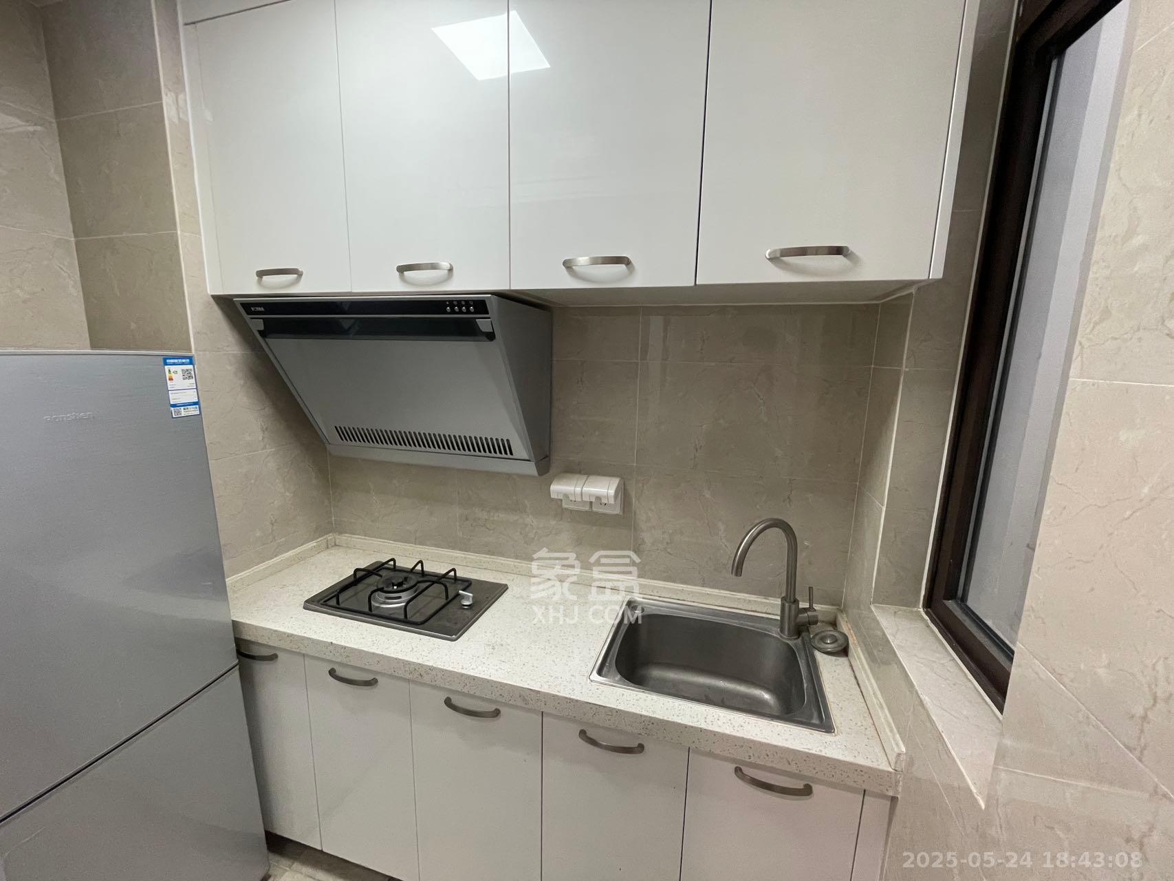 中建信和城  1室1厅1卫   1500.00元/月