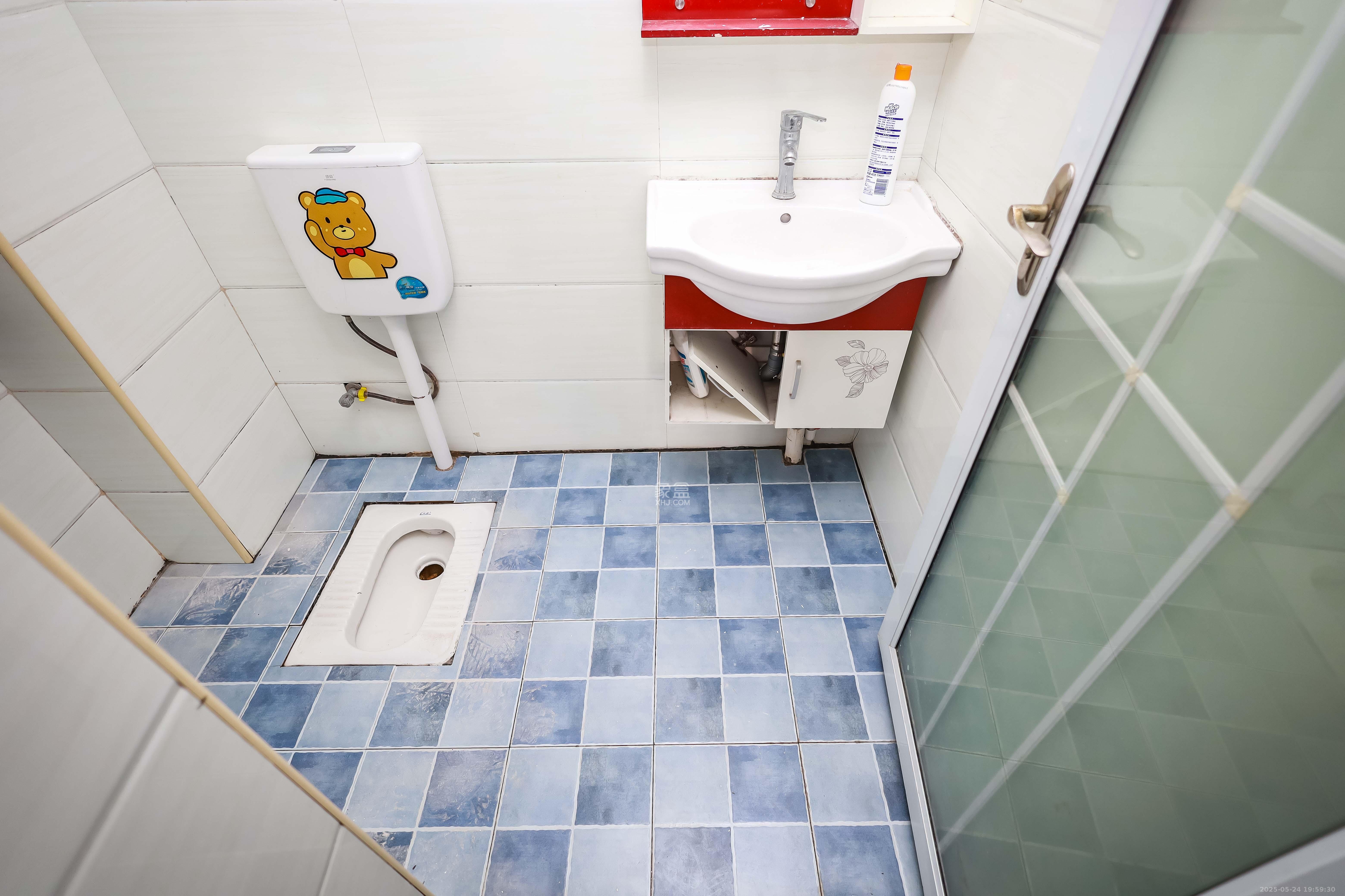 荣盛花语馨苑 1室2厅1卫 44.5万 荣盛花语馨苑 1室2厅1卫 44.5万卫生间