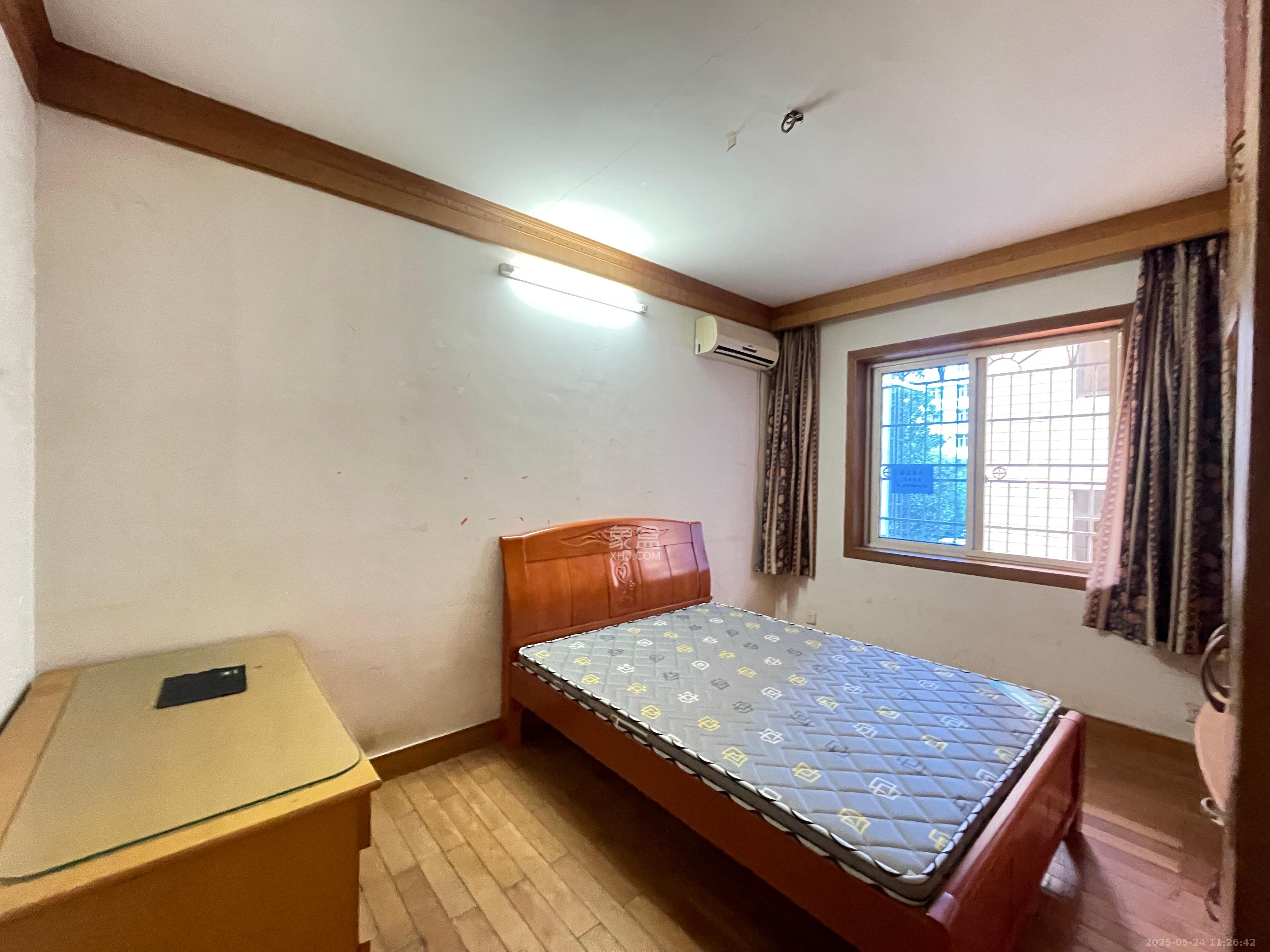公路局宿舍  2室2厅1卫   2200.00元/月室内图