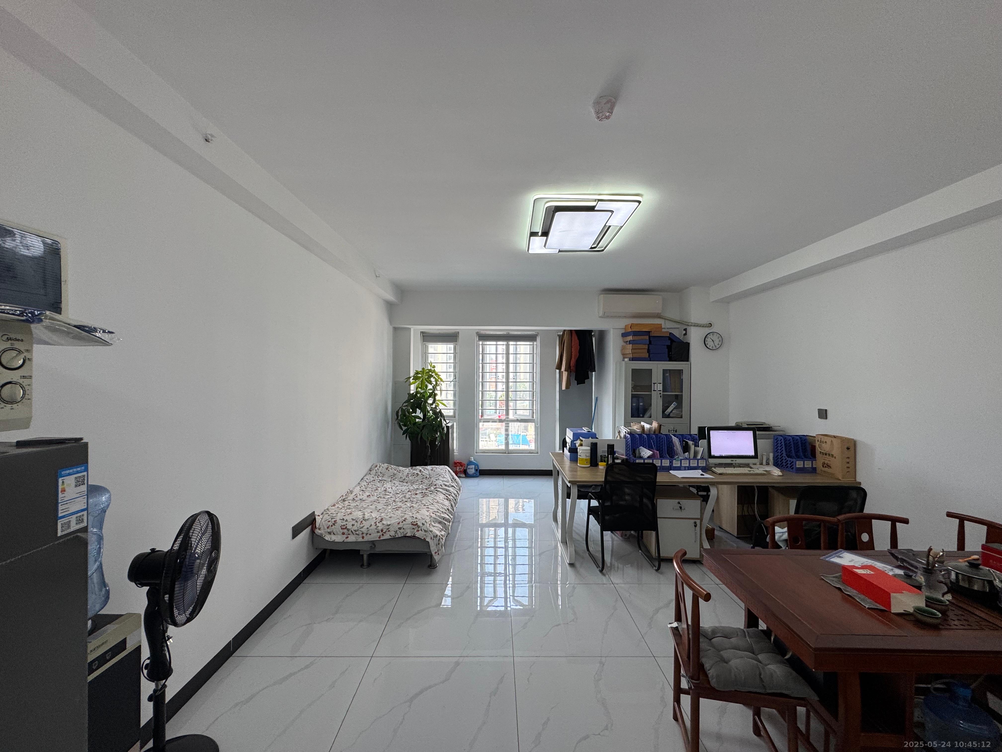 金地铂悦  1室0厅0卫    1600.0元/月 金地铂悦  1室0厅0卫    1600.0元/月室内图