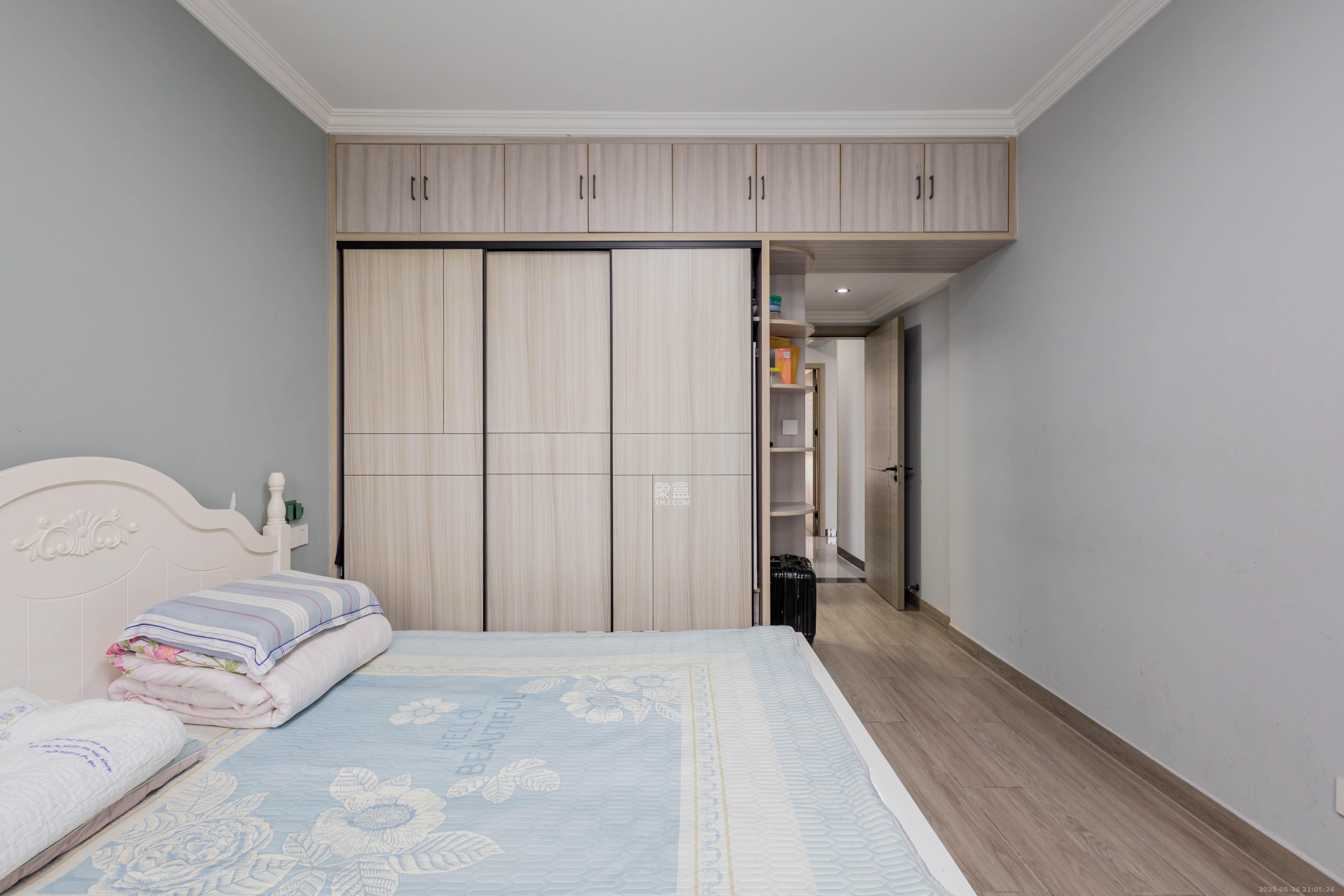 南益名士豪庭 3室2厅1卫 108.0万 南益名士豪庭 3室2厅1卫 108.0万卧室