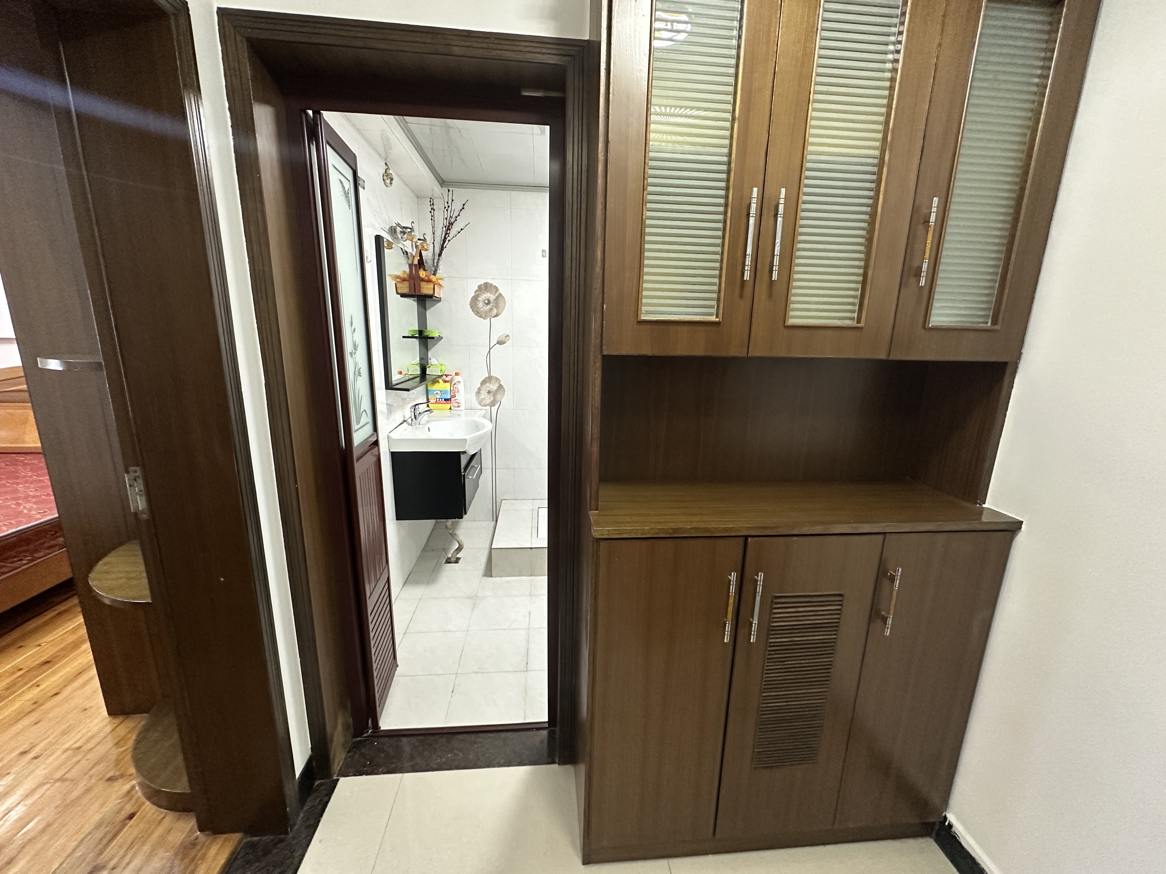 金领国际 3室2厅1卫 2000.0元/月 金领国际 3室2厅1卫 2000.0元/月室内图