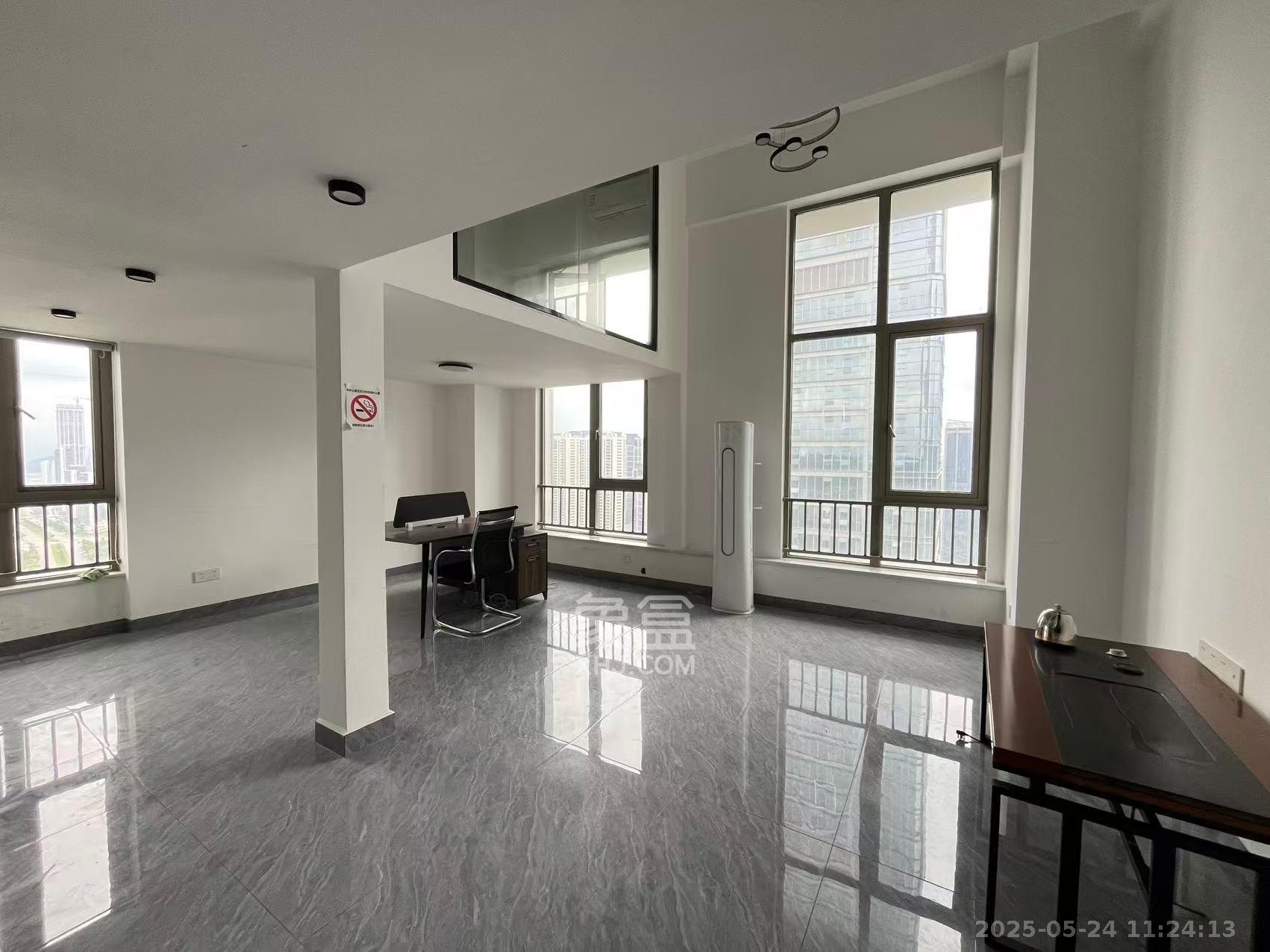 梅溪湖金茂湾 2室2厅1卫 2800.0元/月 梅溪湖金茂湾 2室2厅1卫 2800.0元/月室内图