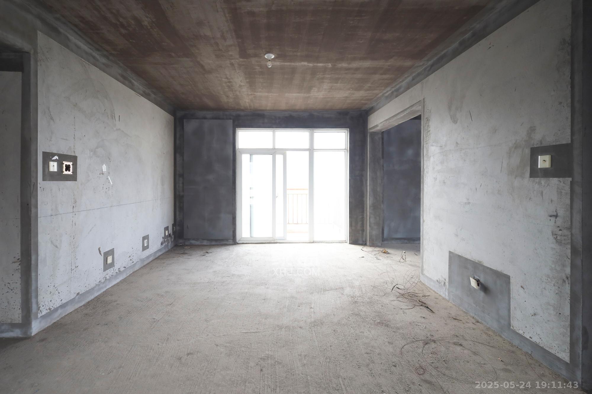 山语城一期 2室2厅1卫 55.0万 山语城一期 2室2厅1卫 55.0万客厅