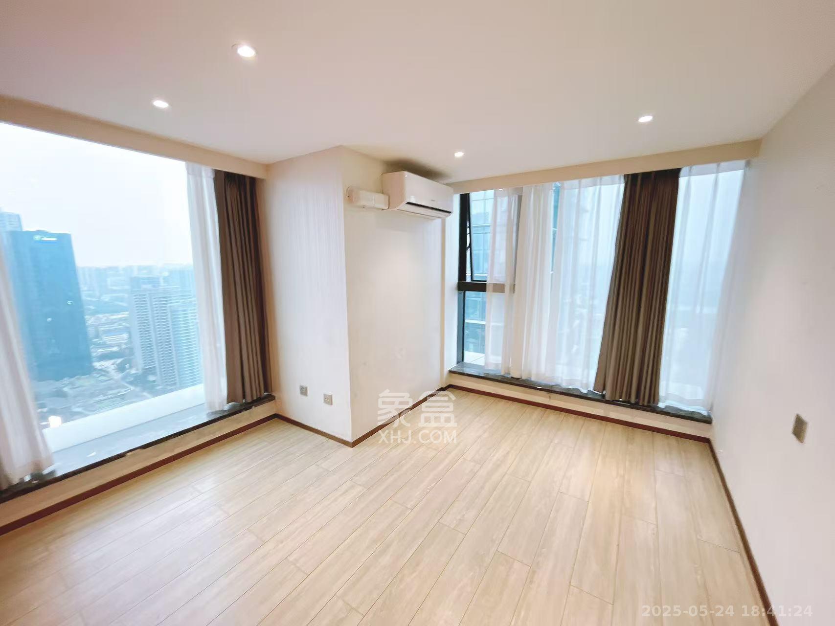 华远华时代 4室1厅2卫 5500.0元/月 华远华时代 4室1厅2卫 5500.0元/月室内图