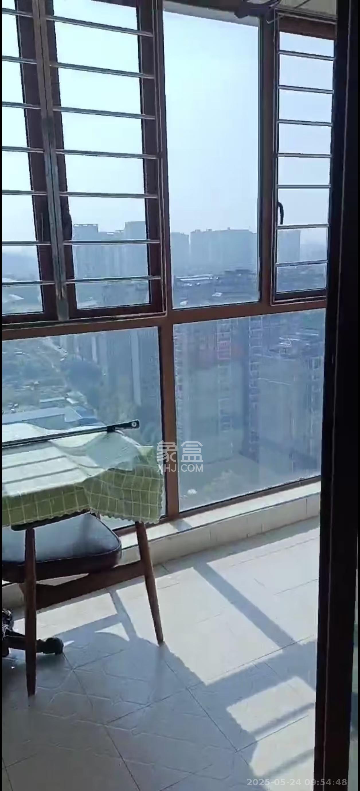 万里时代 2室1厅1卫 2500.0元/月 万里时代 2室1厅1卫 2500.0元/月室内图