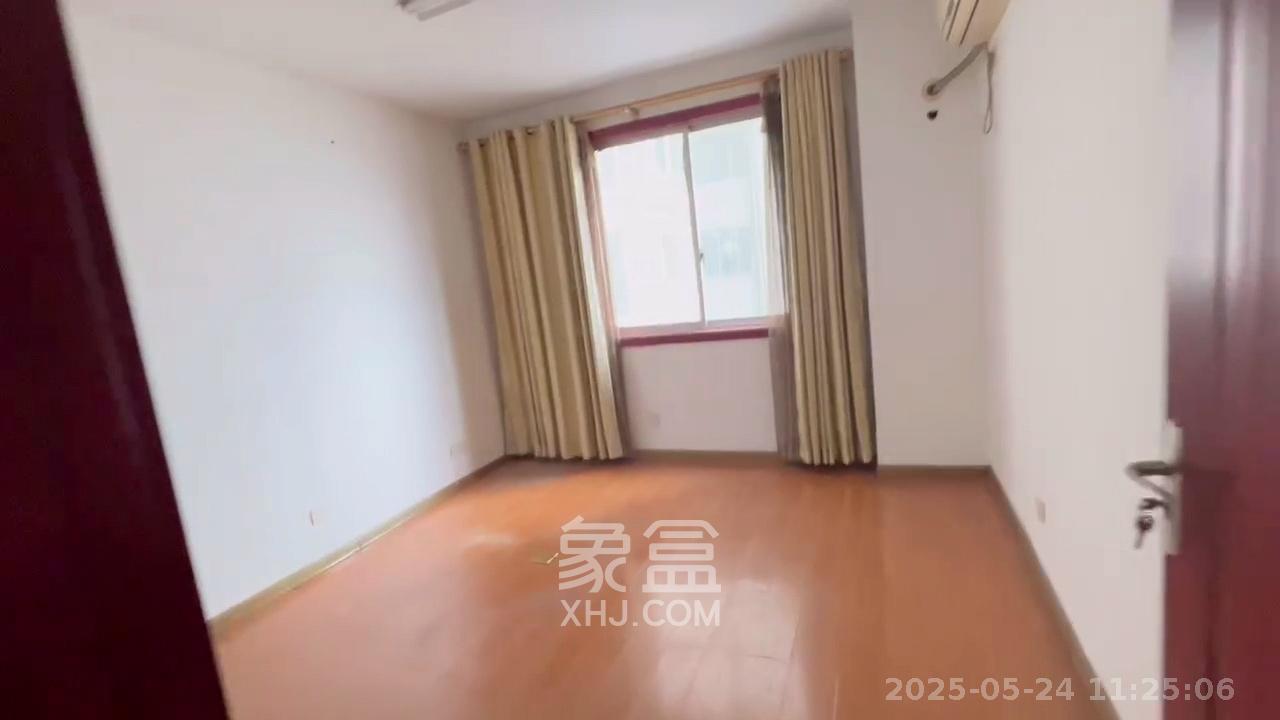 高桥现代商贸城  6室1厅1卫    4200.0元/月 高桥现代商贸城  6室1厅1卫    4200.0元/月室内图