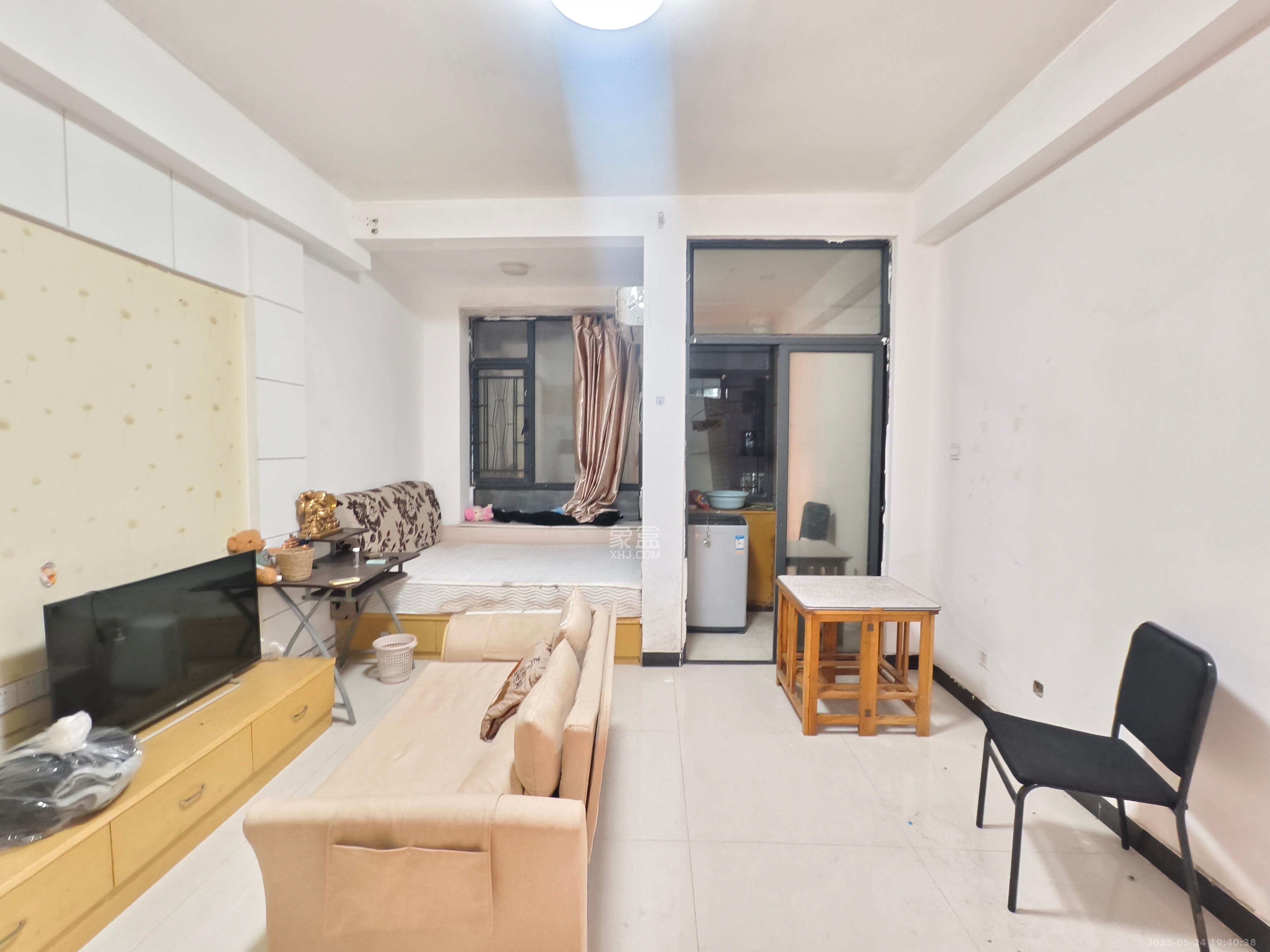 长房时代城 1室0厅1卫 1650.0元/月 长房时代城 1室0厅1卫 1650.0元/月室内图