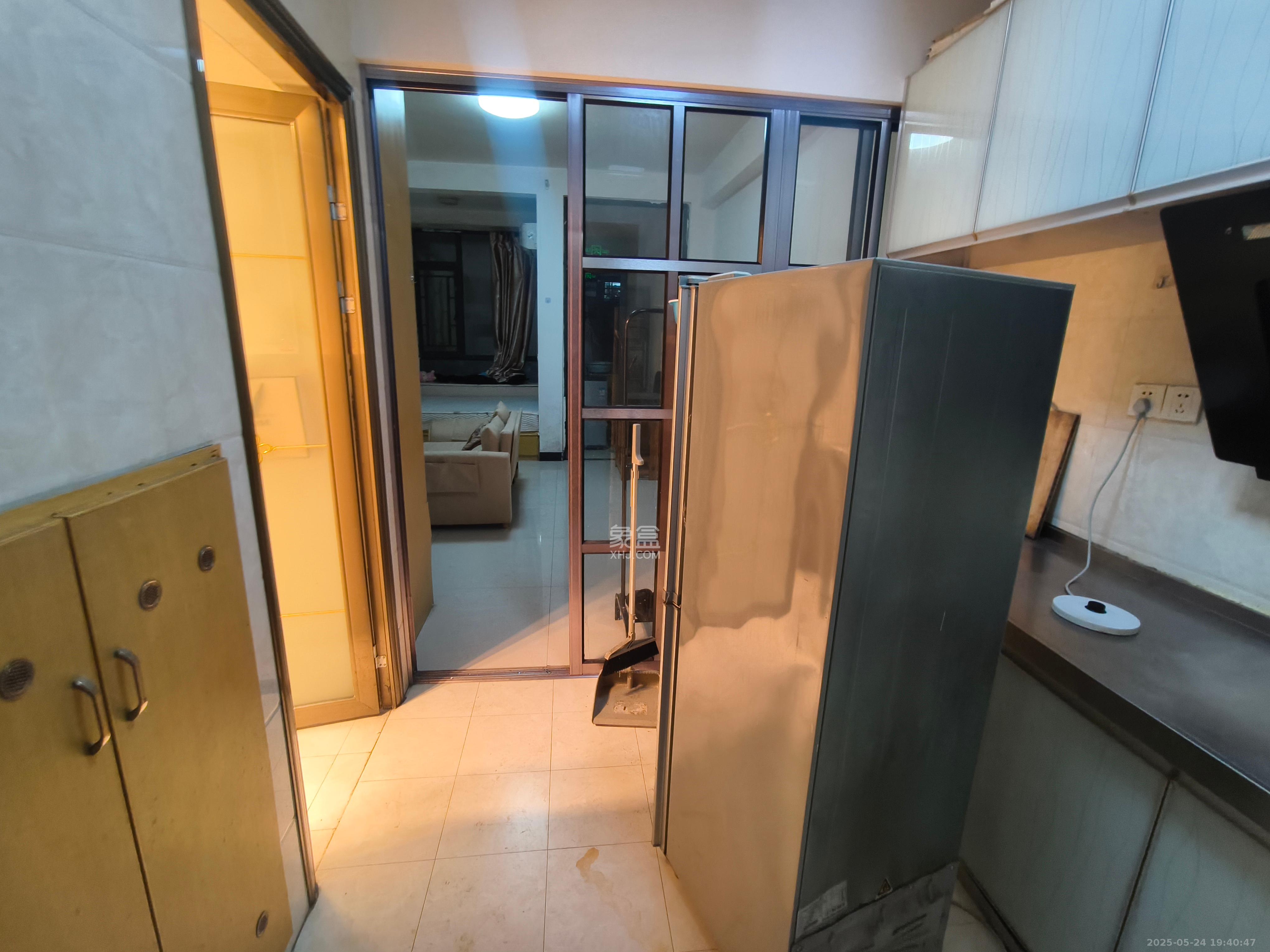 长房时代城 1室0厅1卫 1650.0元/月 长房时代城 1室0厅1卫 1650.0元/月室内图