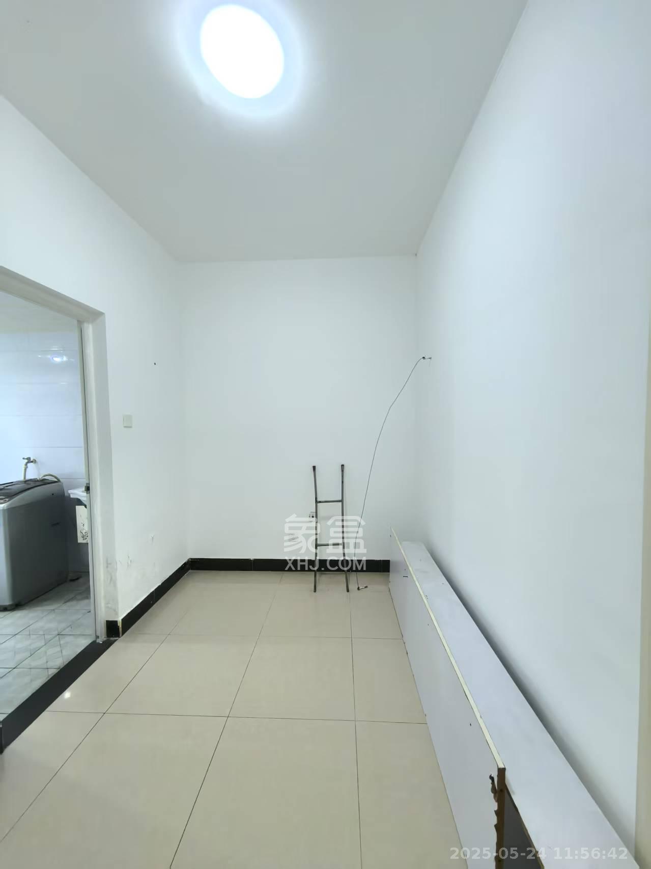 蓝光雍锦阁  5室2厅2卫   2600.00元/月室内图