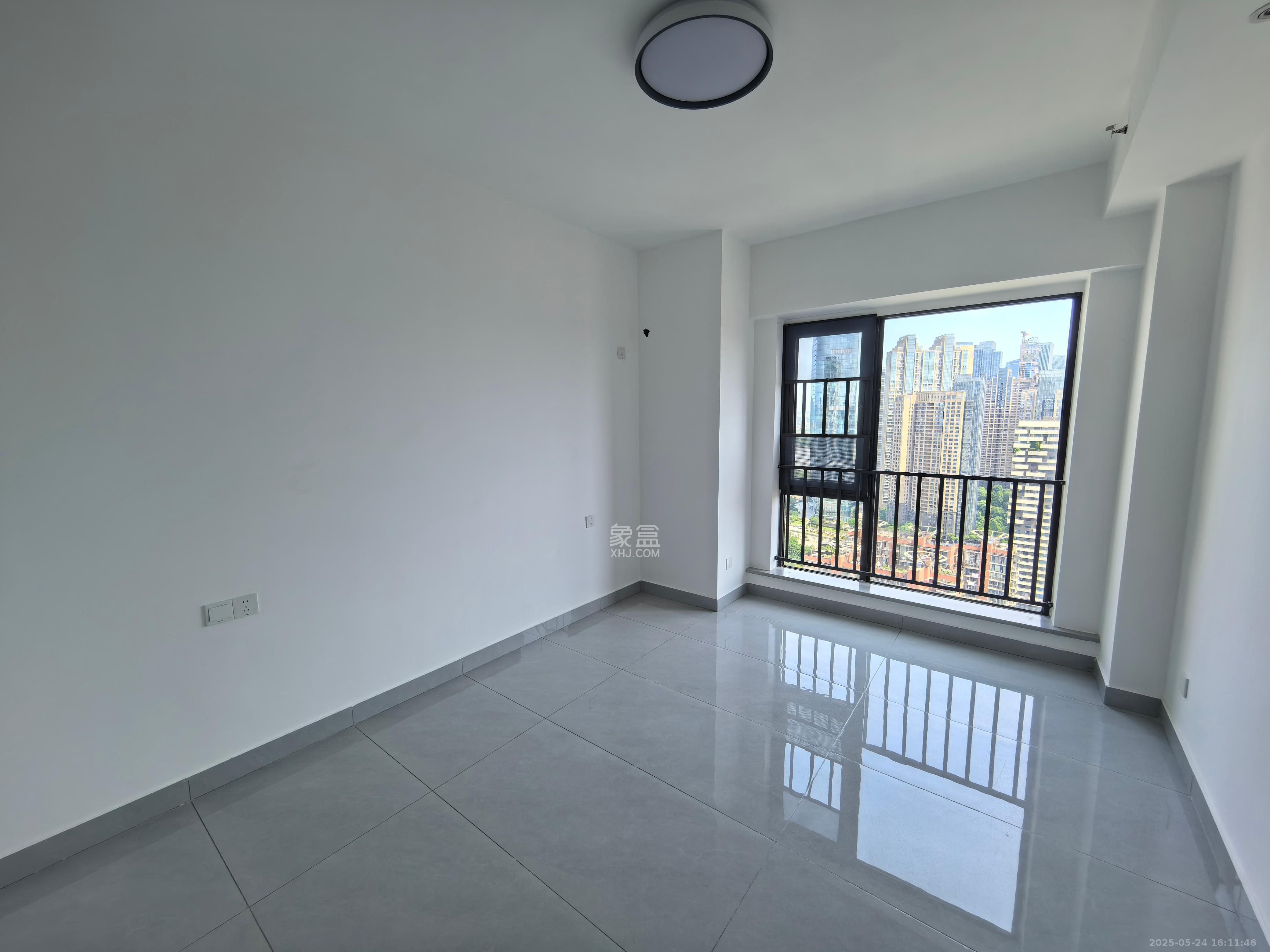 卓越江岸 1室2厅1卫 1800.0元/月 卓越江岸 1室2厅1卫 1800.0元/月室内图