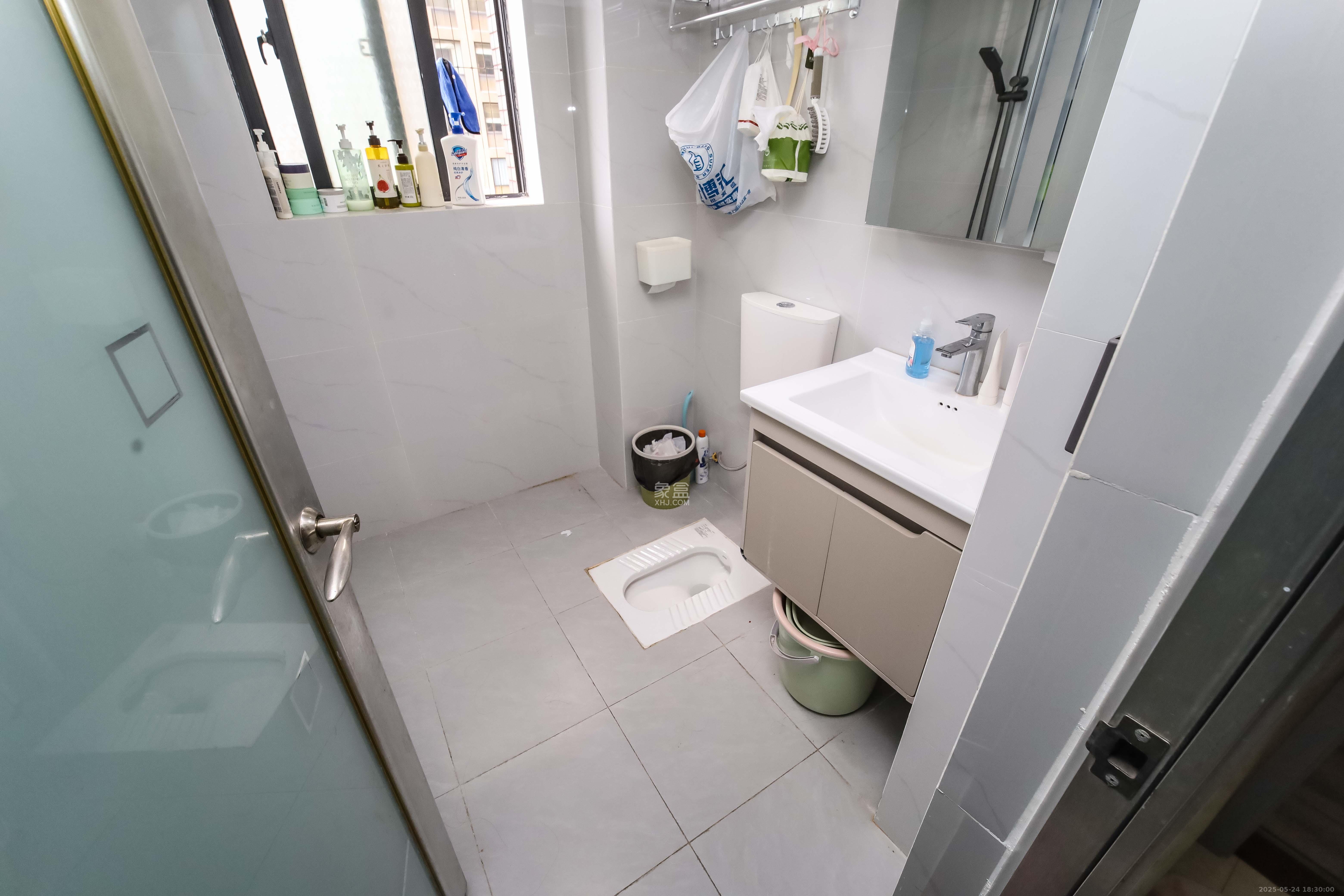 锦湘国际星城三期(锦绣苑) 3室2厅2卫 95.0万 锦湘国际星城三期(锦绣苑) 3室2厅2卫 95.0万卫生间