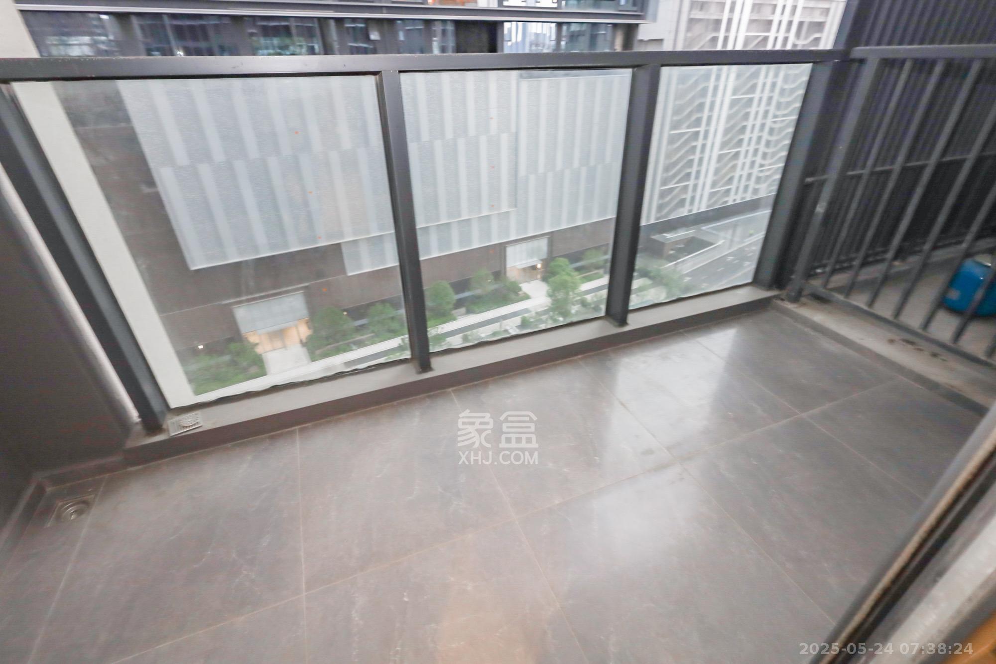 长沙悦府(华润万象城)  4室2厅3卫    13800.0元/月 长沙悦府(华润万象城)  4室2厅3卫    13800.0元/月室内图