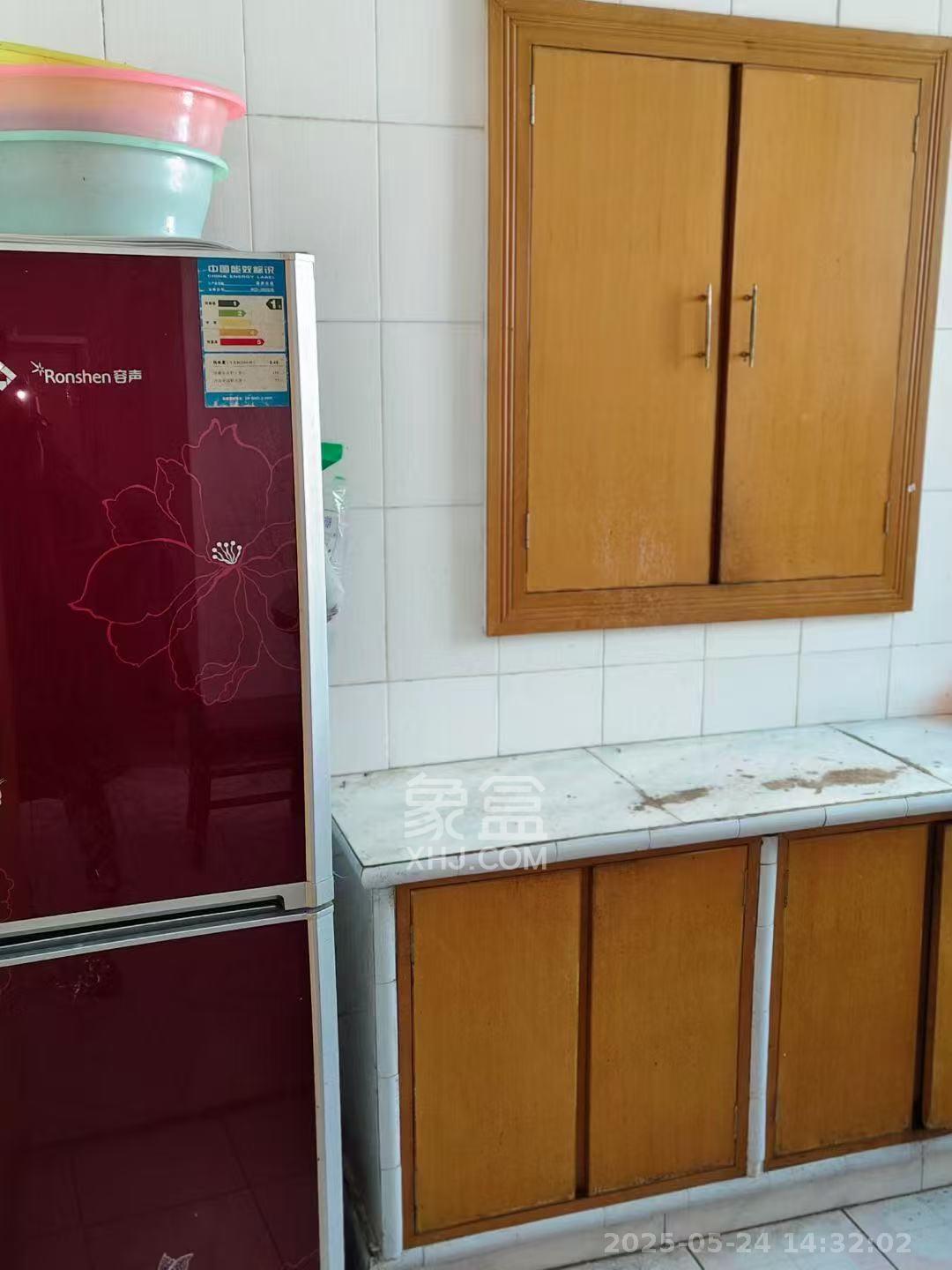 百花安置楼 2室1厅1卫 700.0元/月 百花安置楼 2室1厅1卫 700.0元/月室内图