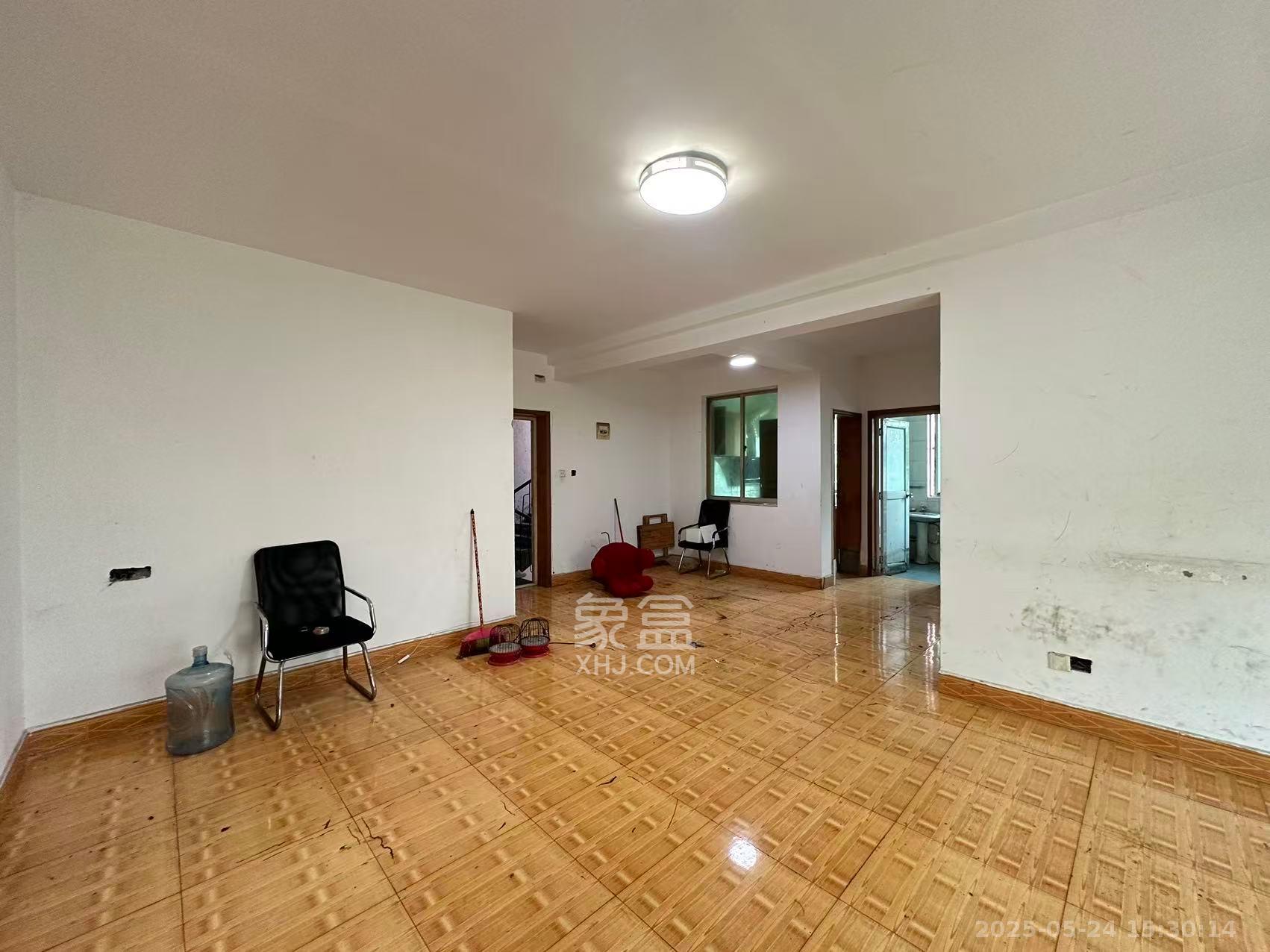 中南汽车世界 3室2厅1卫 1000.0元/月 中南汽车世界 3室2厅1卫 1000.0元/月室内图