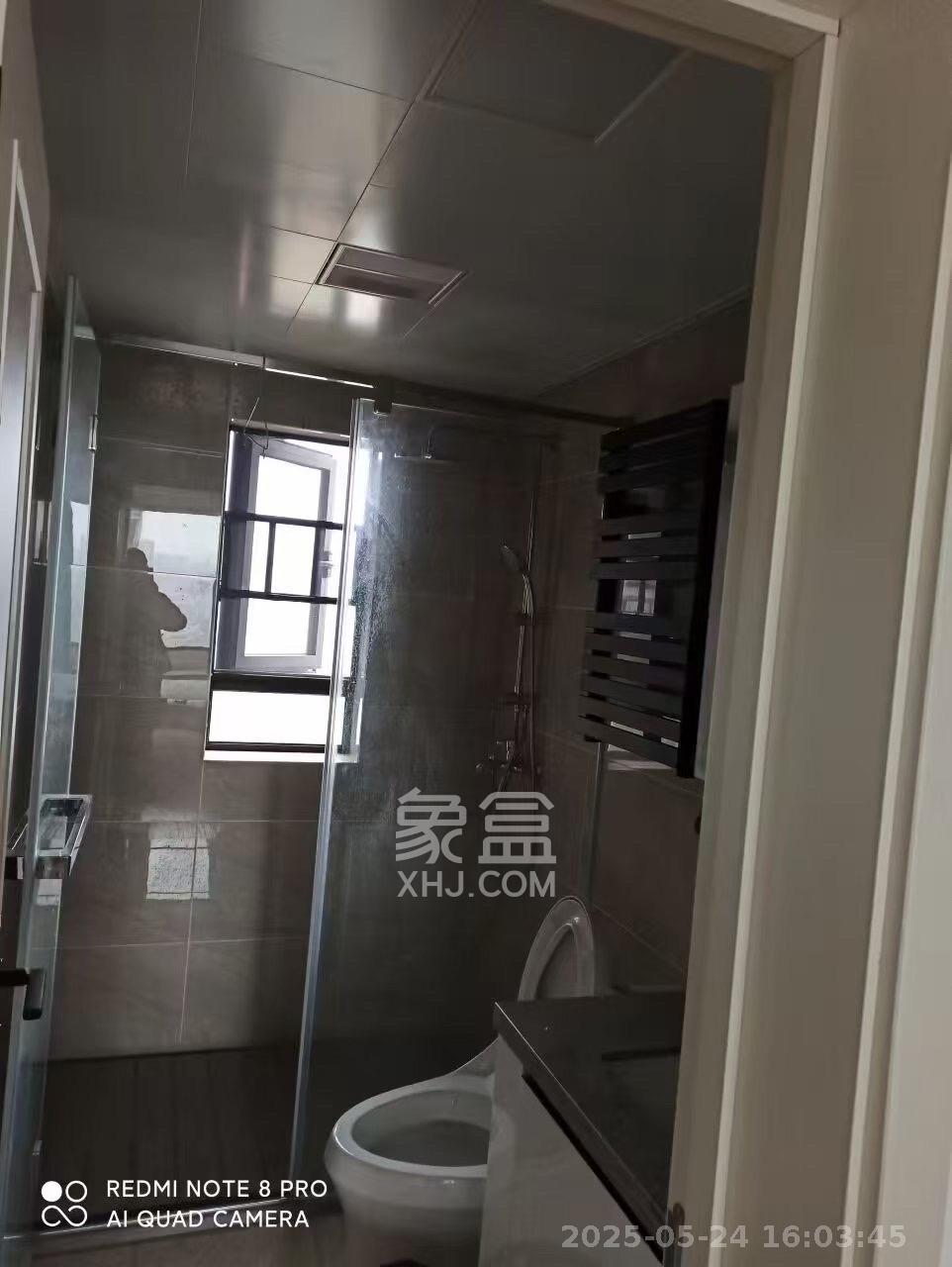 万科金色梦想C区  4室2厅2卫   4000.00元/月室内图