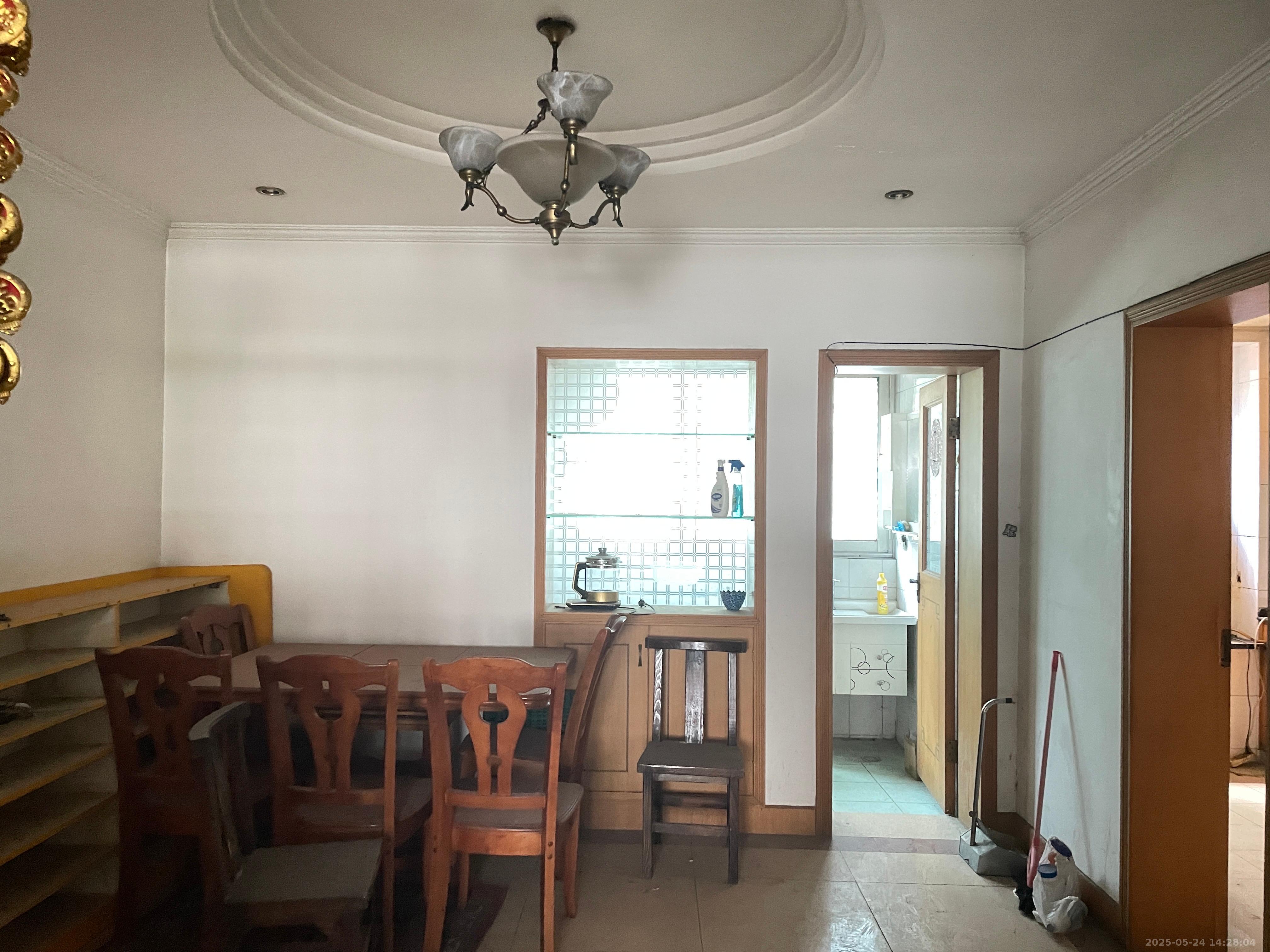 林苑小区  4室2厅1卫   2200.00元/月室内图