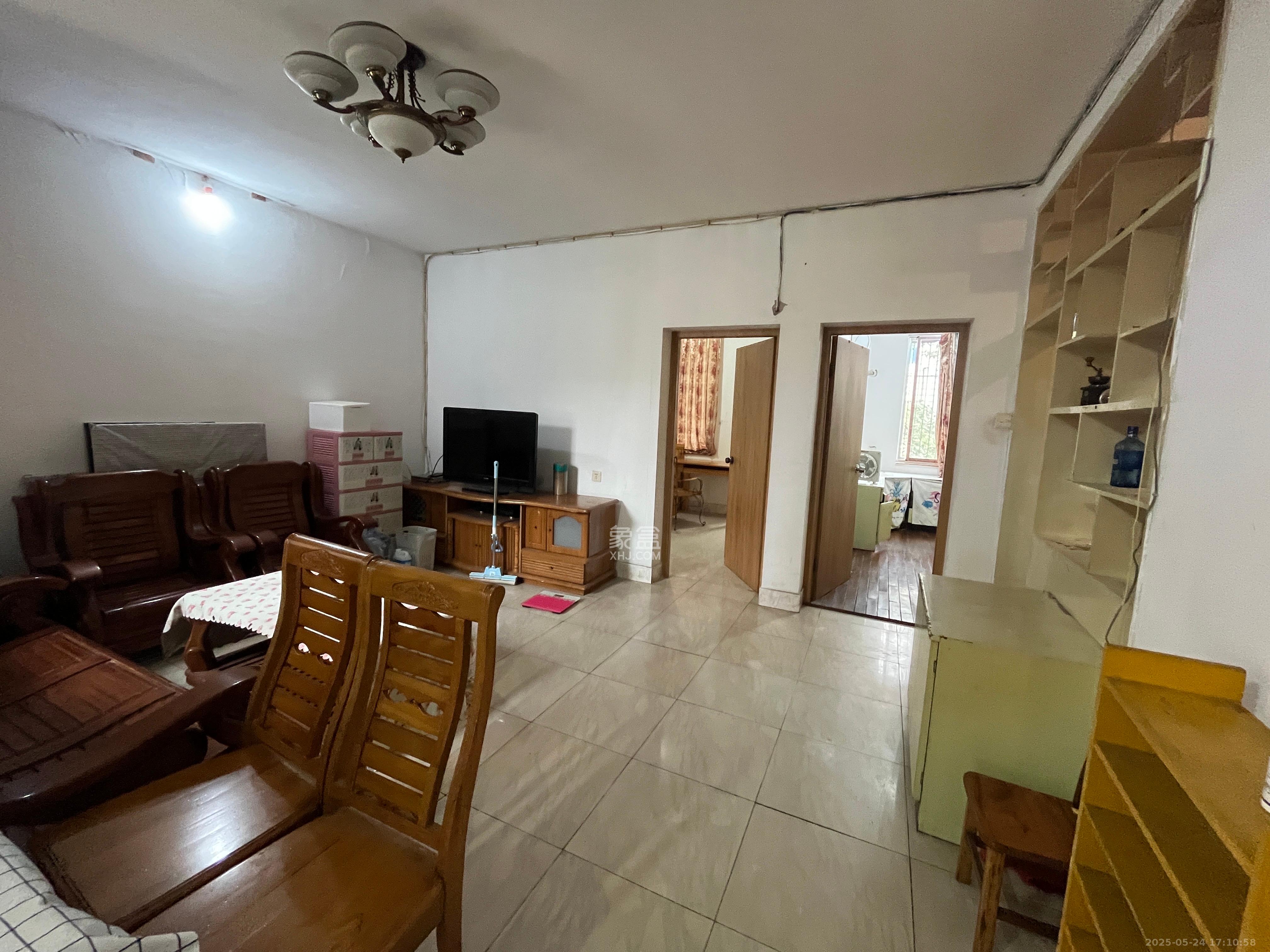 金科园  3室2厅1卫    1900.0元/月室内图