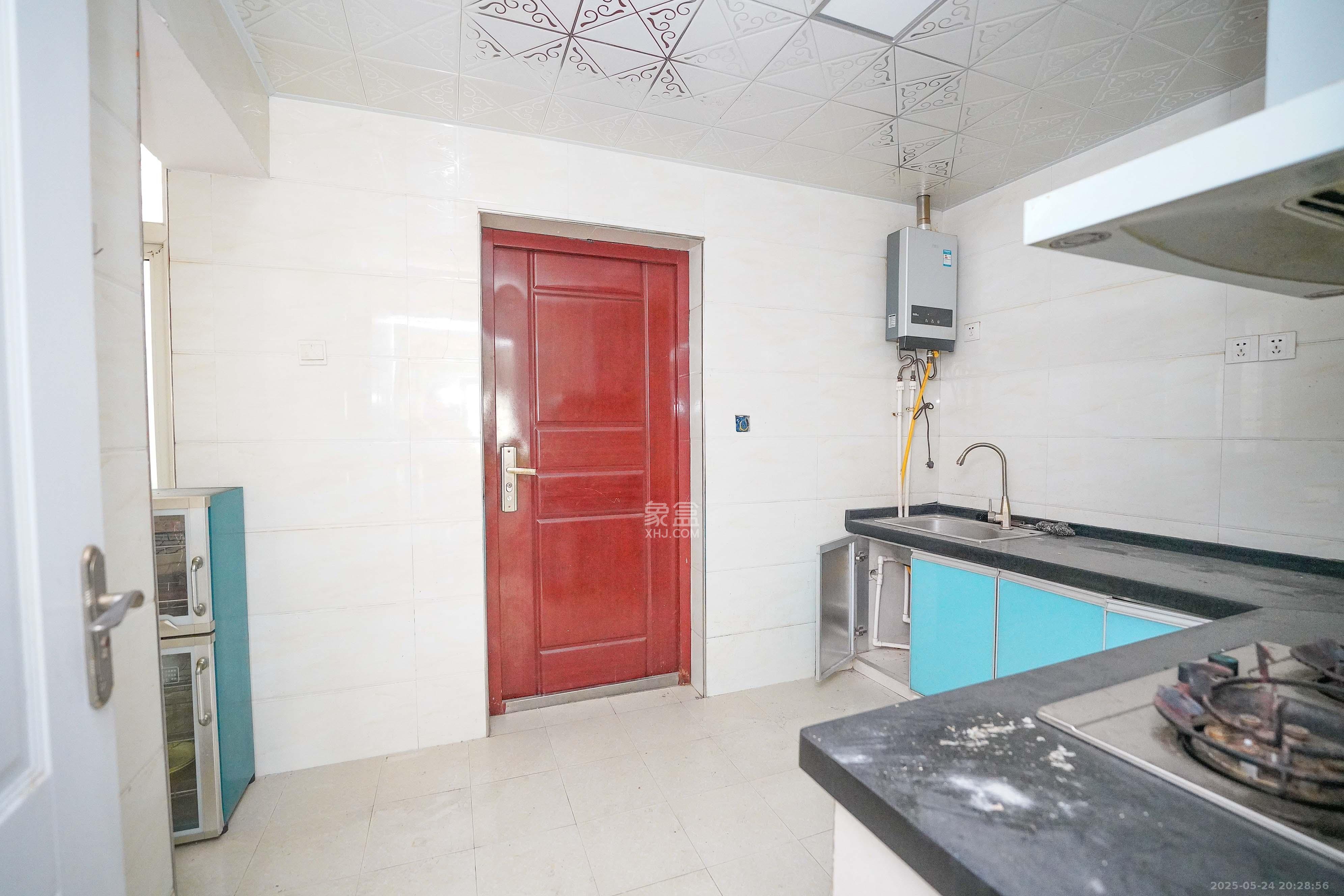 嘉华城(一期) 6室2厅2卫 268.0万 嘉华城(一期) 6室2厅2卫 268.0万其他