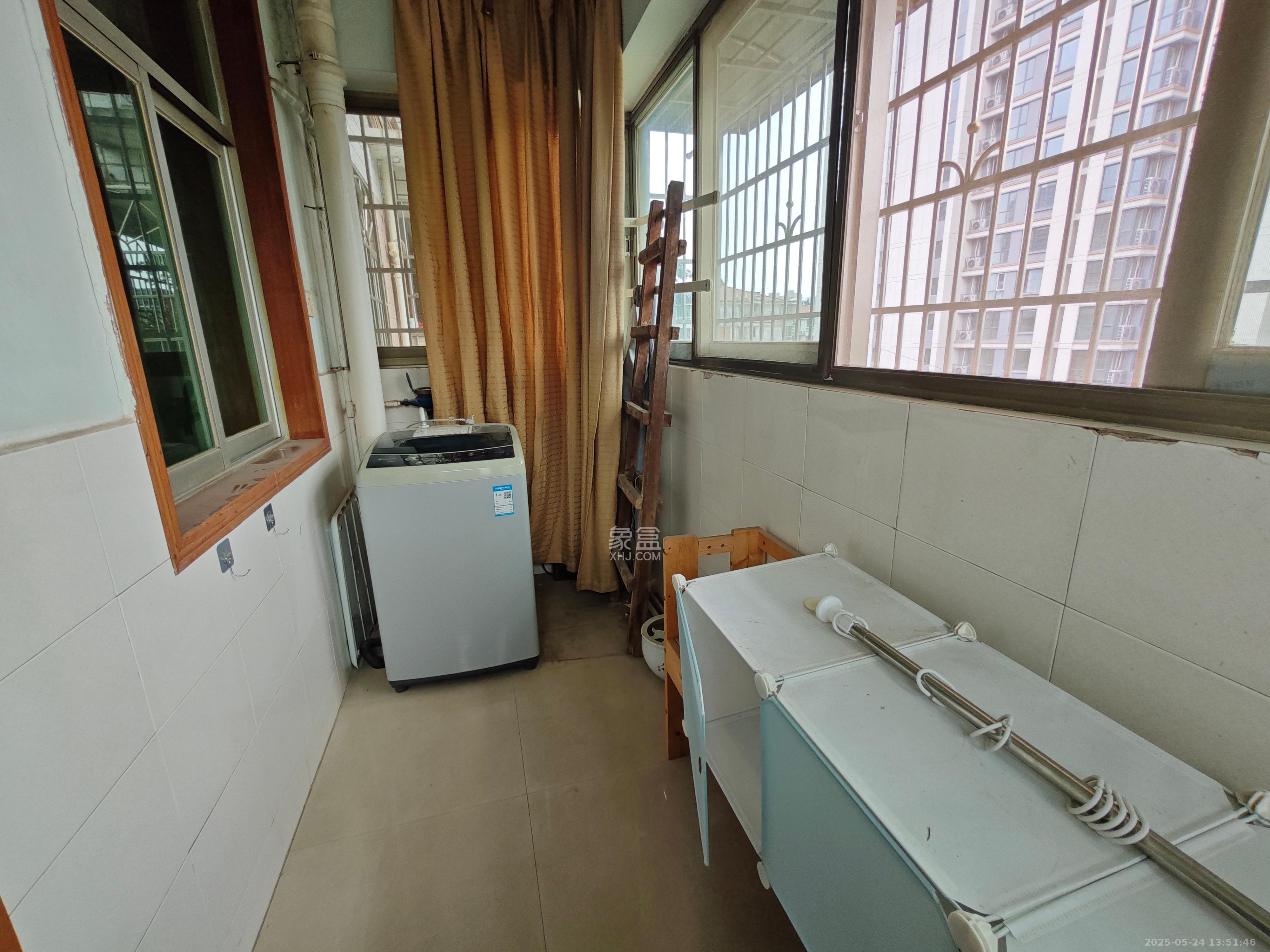 黄泥岭社区 1室0厅0卫 1200.0元/月 黄泥岭社区 1室0厅0卫 1200.0元/月室内图