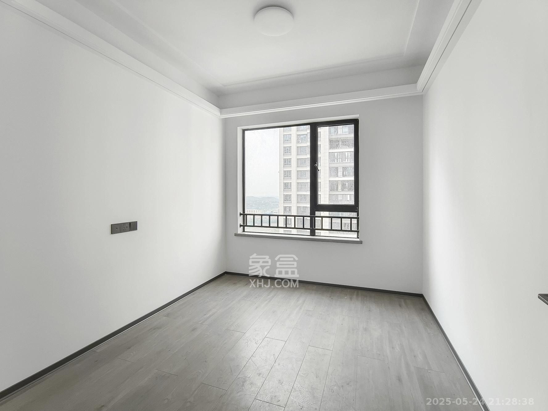 荣盛锦绣学府  4室2厅2卫    110.0万 荣盛锦绣学府  4室2厅2卫    110.0万卧室