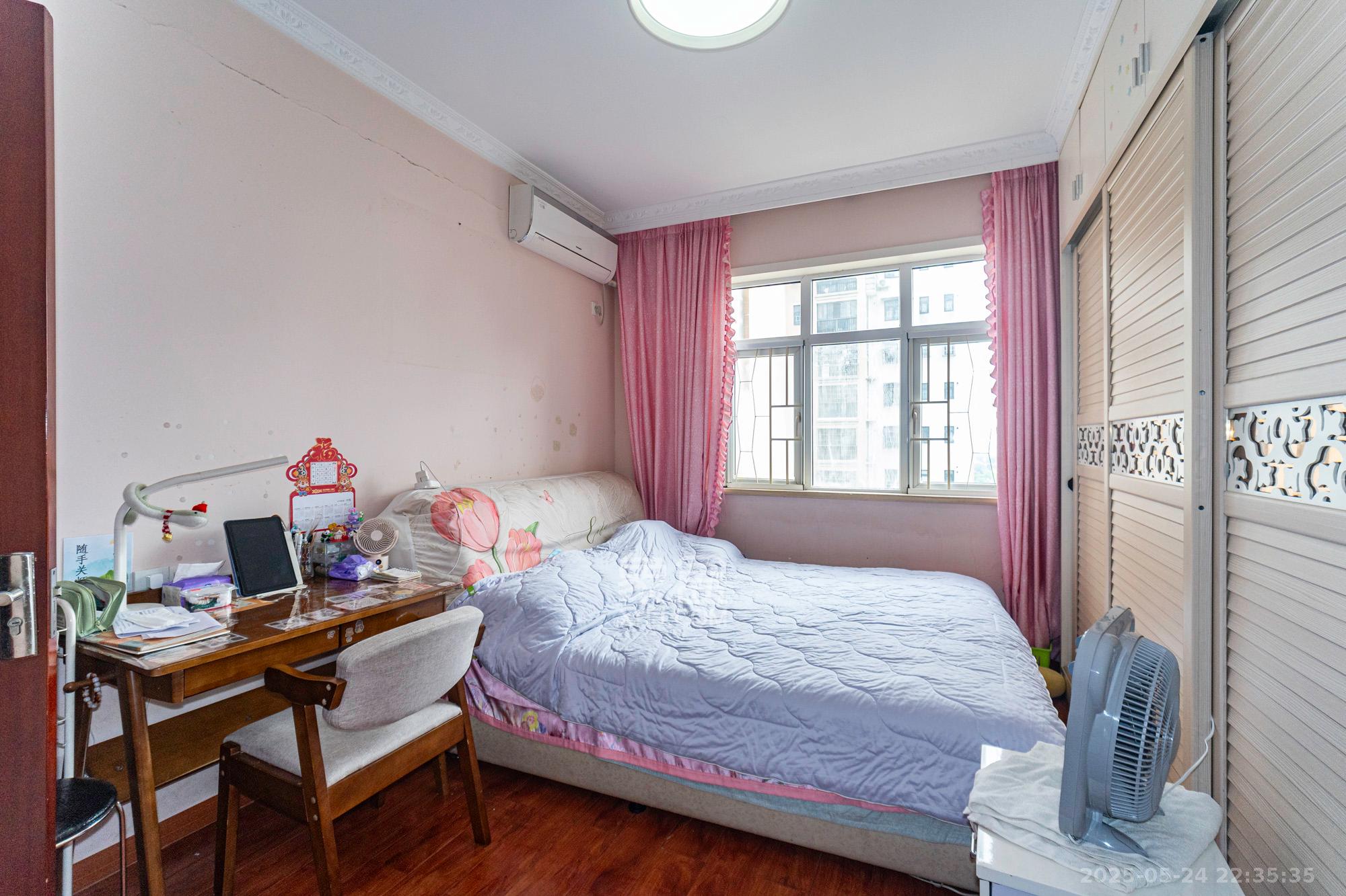 鹏基诺亚山林 3室2厅2卫 95.8万 鹏基诺亚山林 3室2厅2卫 95.8万卧室