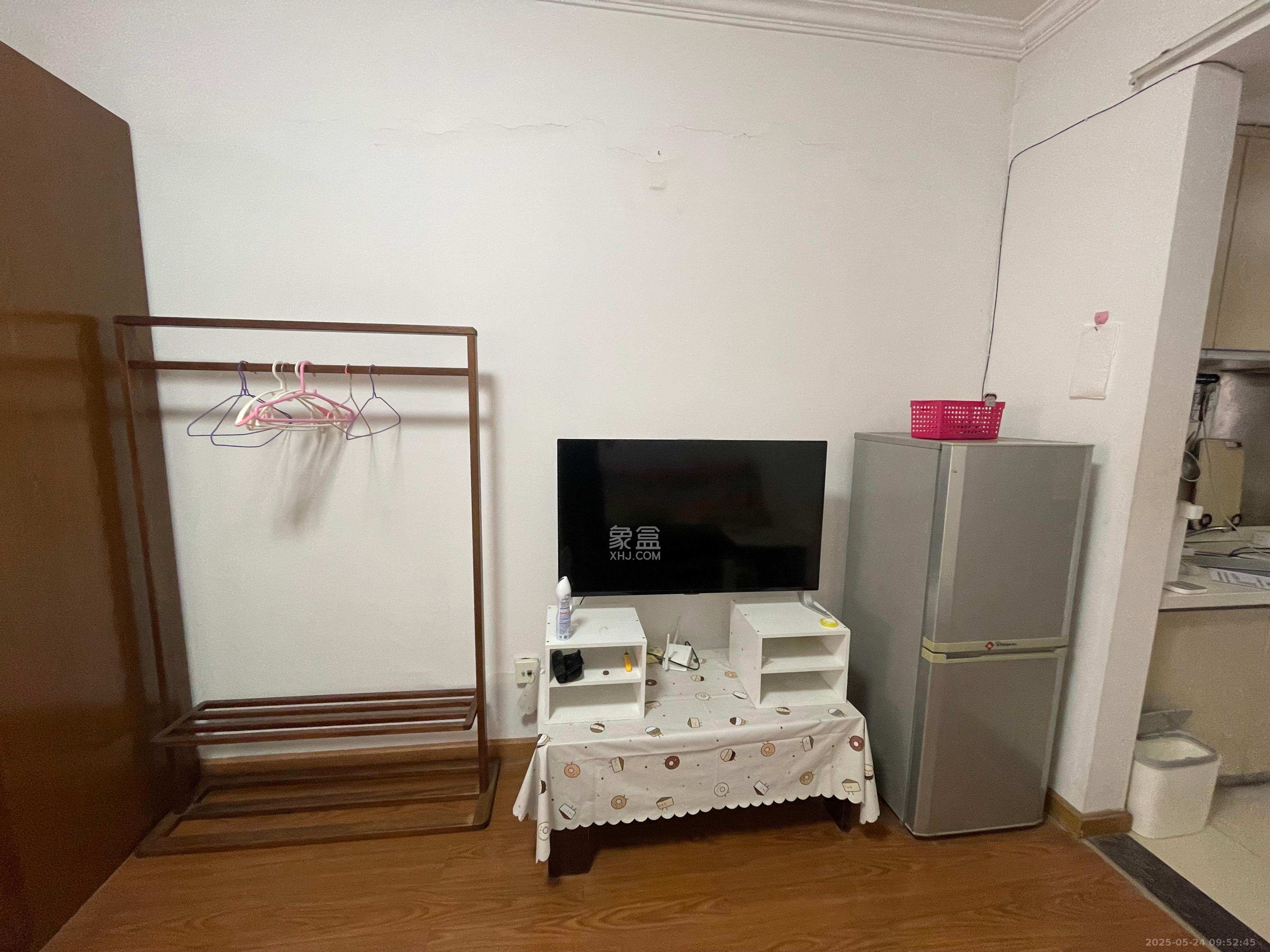 兰亭优壳（隽峰苑）  1室1厅1卫   1300.00元/月室内图