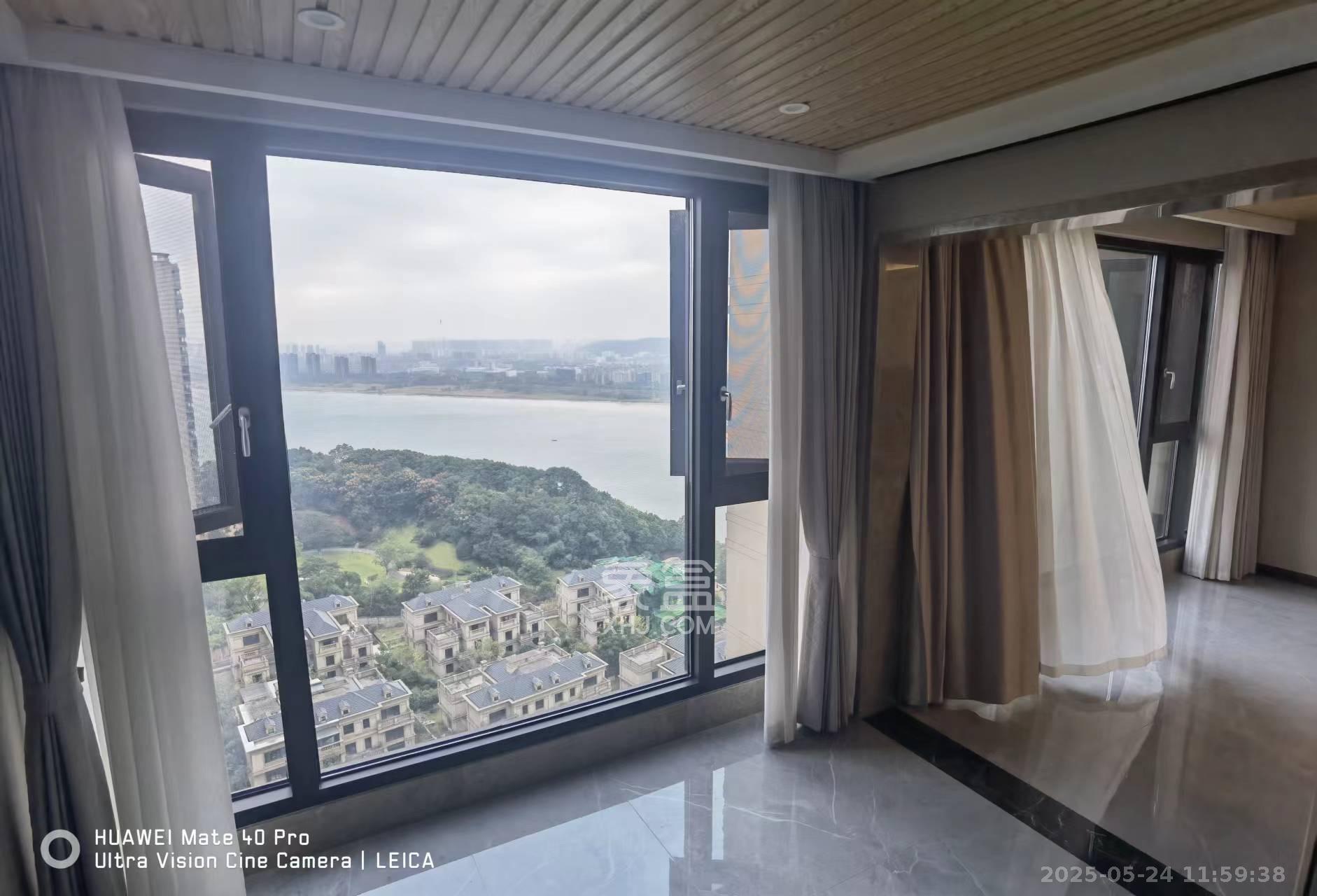 中建江山壹号  4室2厅2卫   15000.00元/月室内图