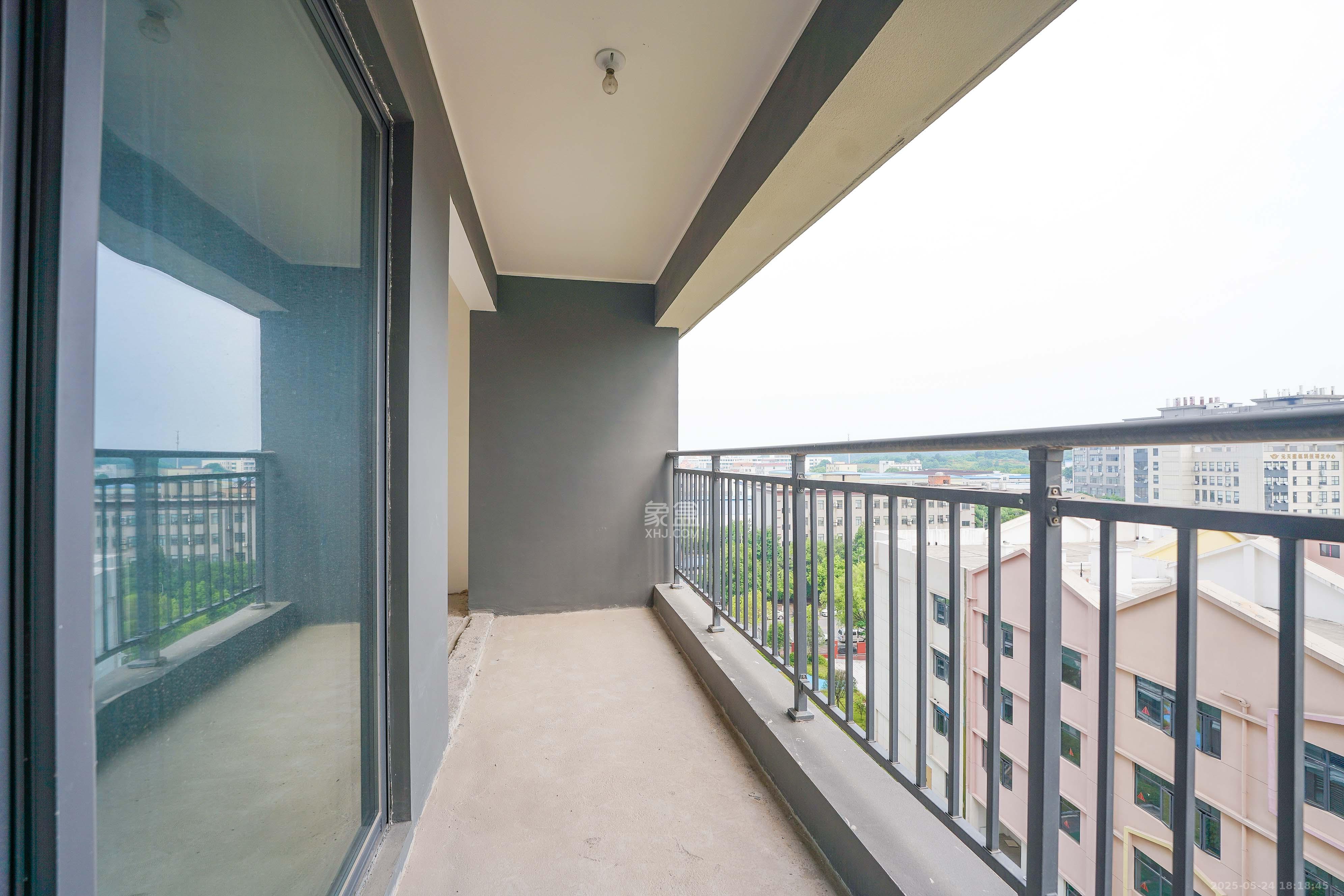 旭辉雨金广场 3室2厅2卫 81.0万 旭辉雨金广场 3室2厅2卫 81.0万其他