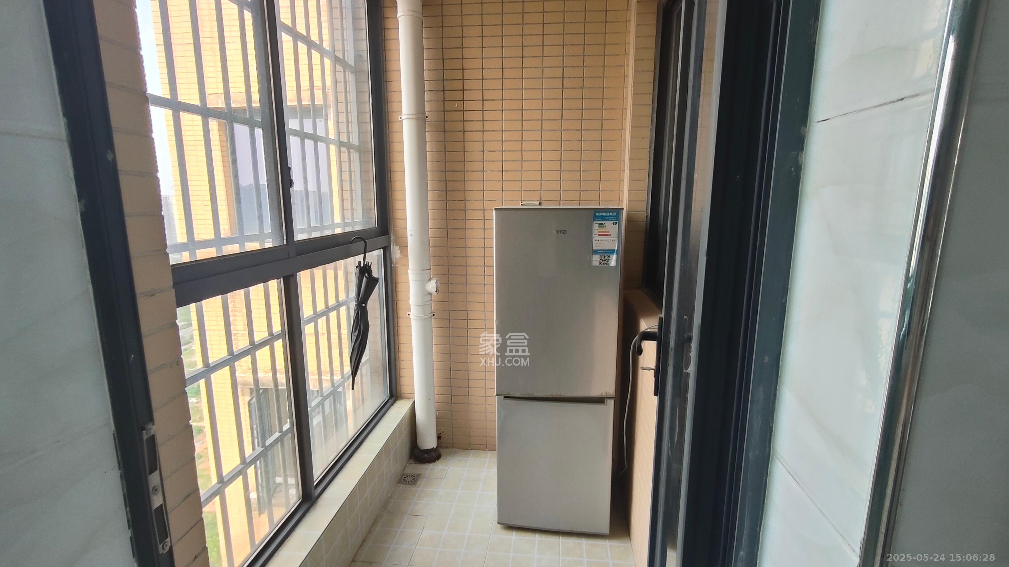 深业睿城  4室2厅2卫   2500.00元/月室内图