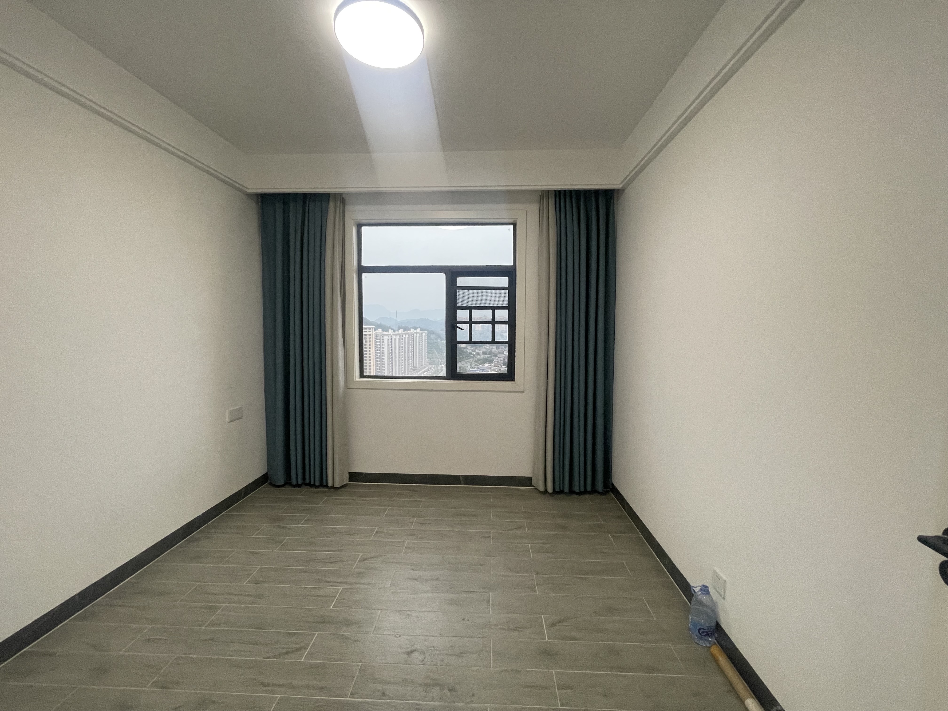 天成国际 3室2厅2卫 2000.0元/月 天成国际 3室2厅2卫 2000.0元/月室内图