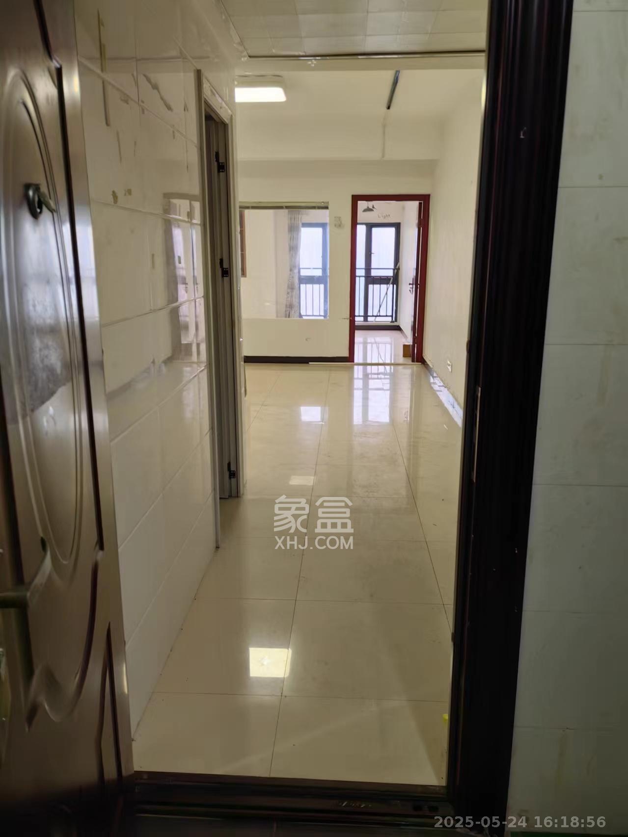 星大峰汇商务楼 1室1厅1卫 1800.0元/月 星大峰汇商务楼 1室1厅1卫 1800.0元/月室内图