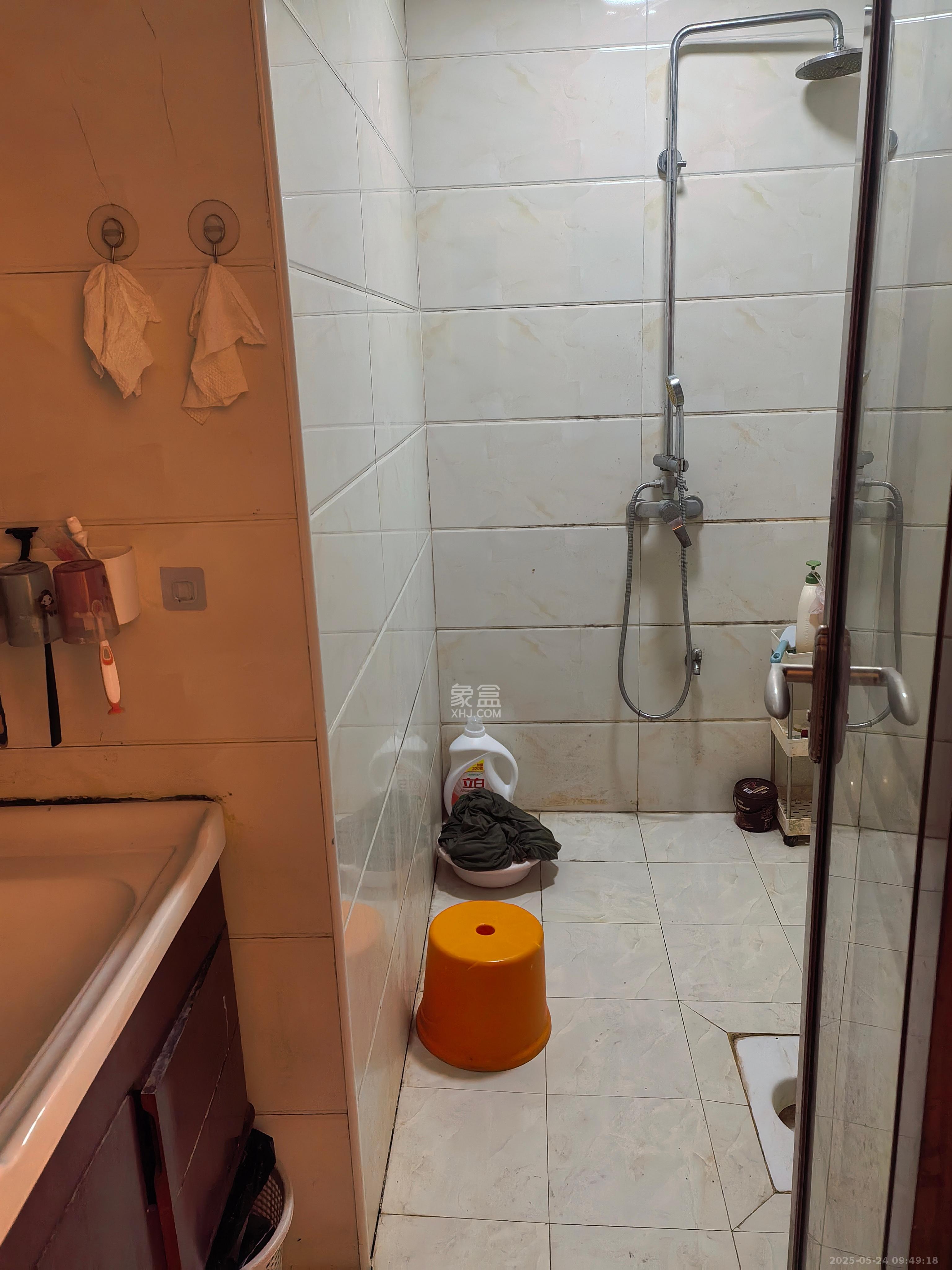 中信凯旋蓝岸(中信新城三期) 1室2厅1卫 1600.0元/月 中信凯旋蓝岸(中信新城三期) 1室2厅1卫 1600.0元/月室内图