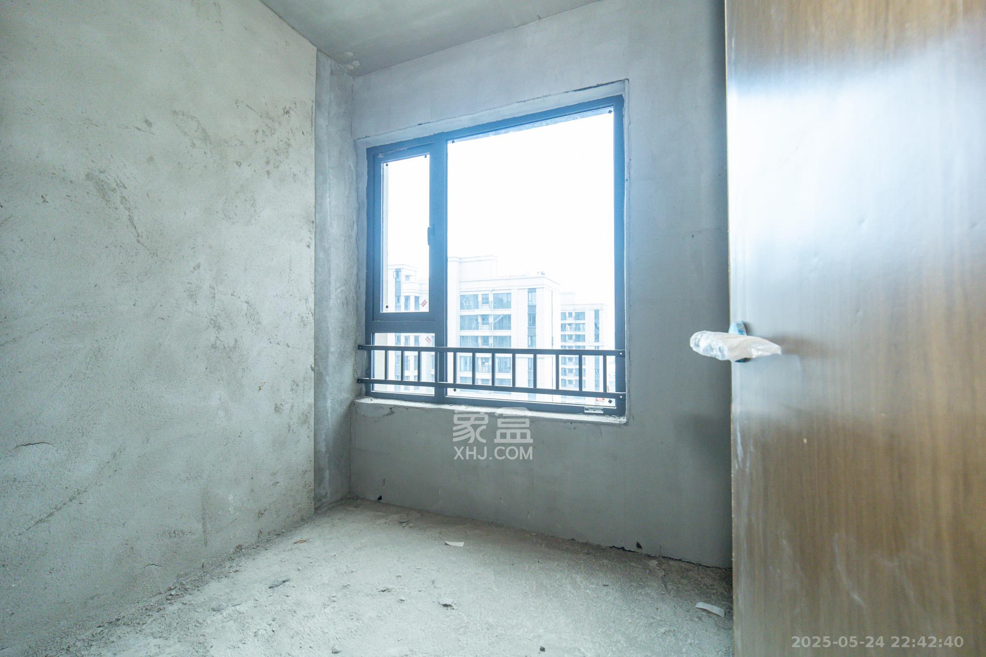 中梁正荣府 4室2厅1卫 113.8万 中梁正荣府 4室2厅1卫 113.8万卧室