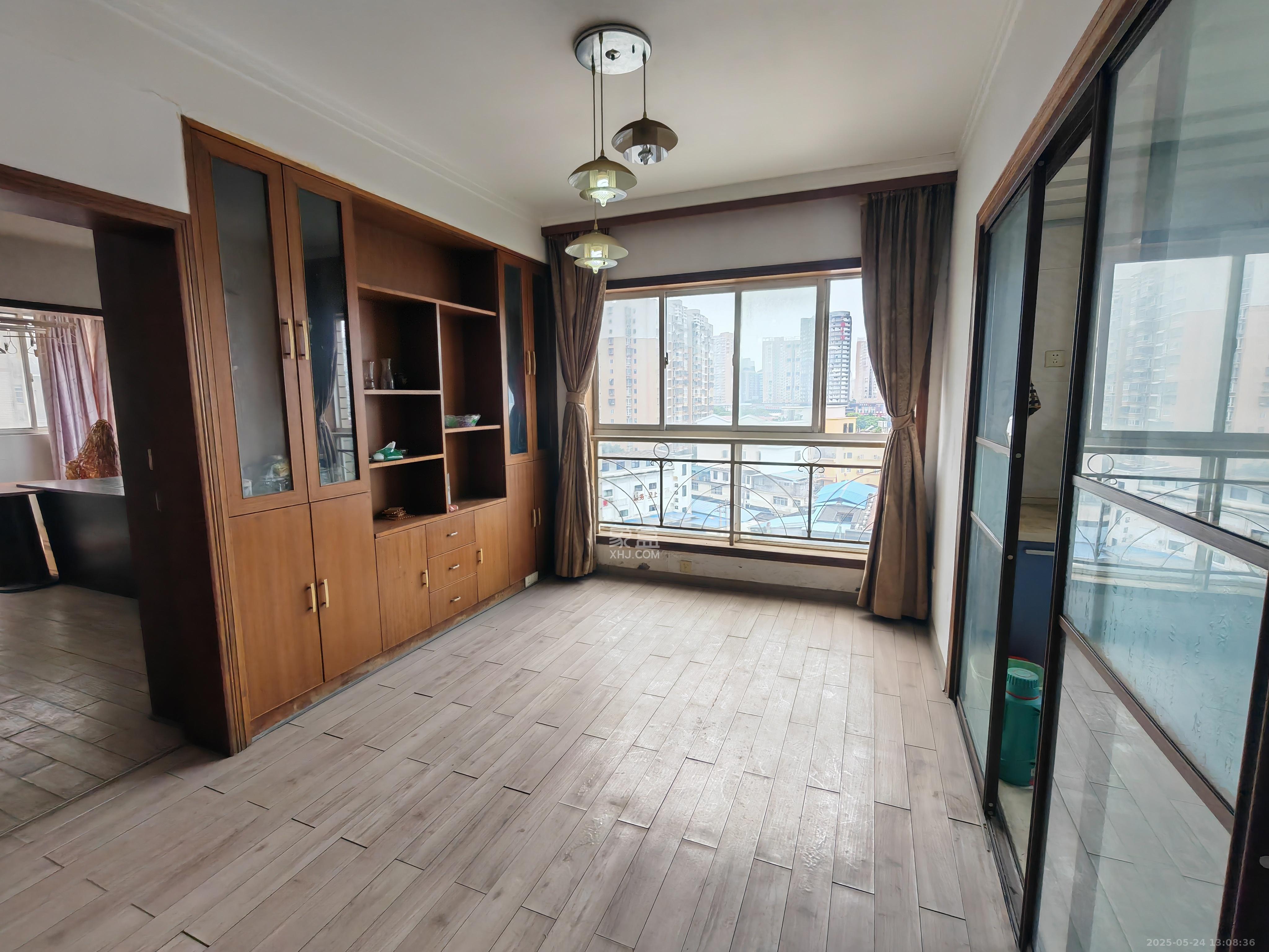 时代先锋 1室0厅0卫 2400.0元/月 时代先锋 1室0厅0卫 2400.0元/月室内图