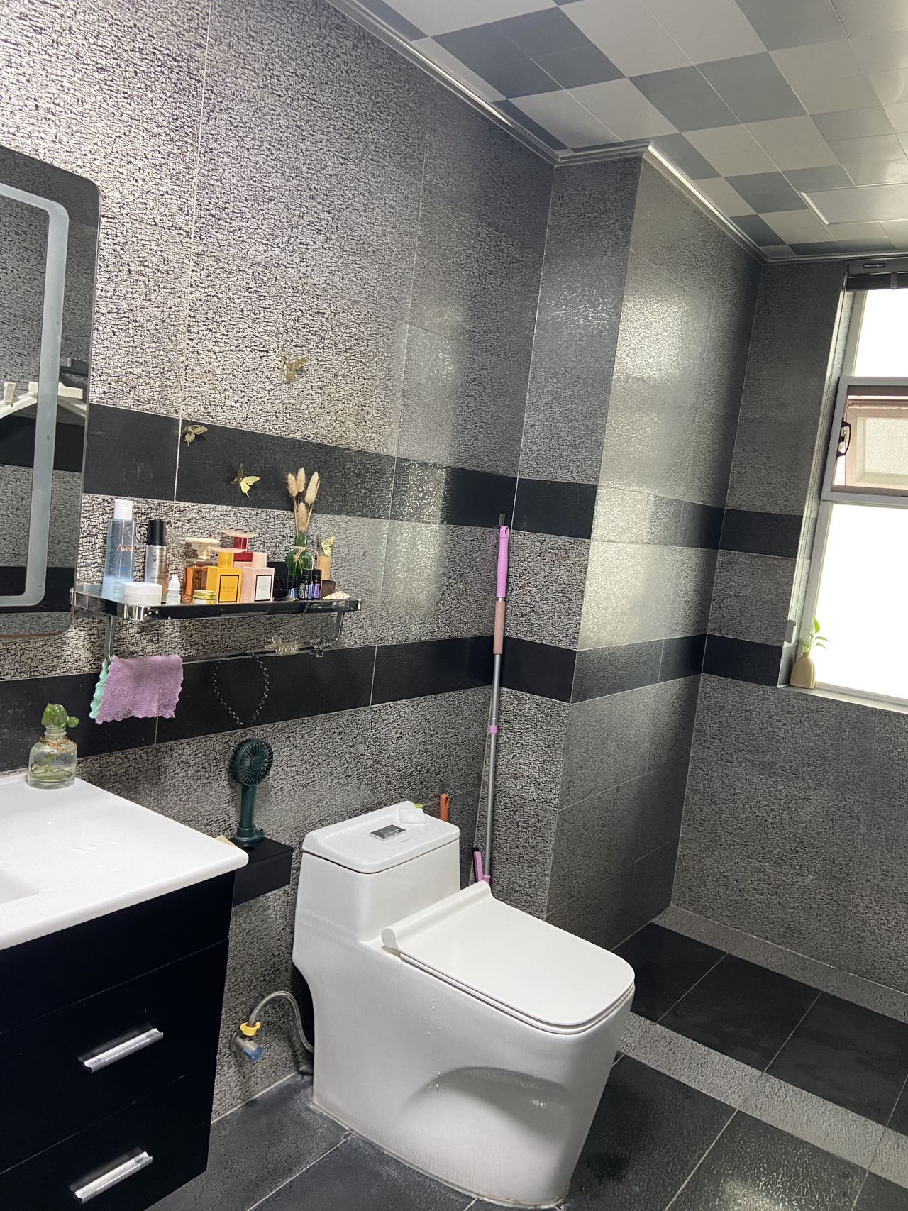 龙华豪居 1室0厅0卫 159.0万 龙华豪居 1室0厅0卫 159.0万室内图