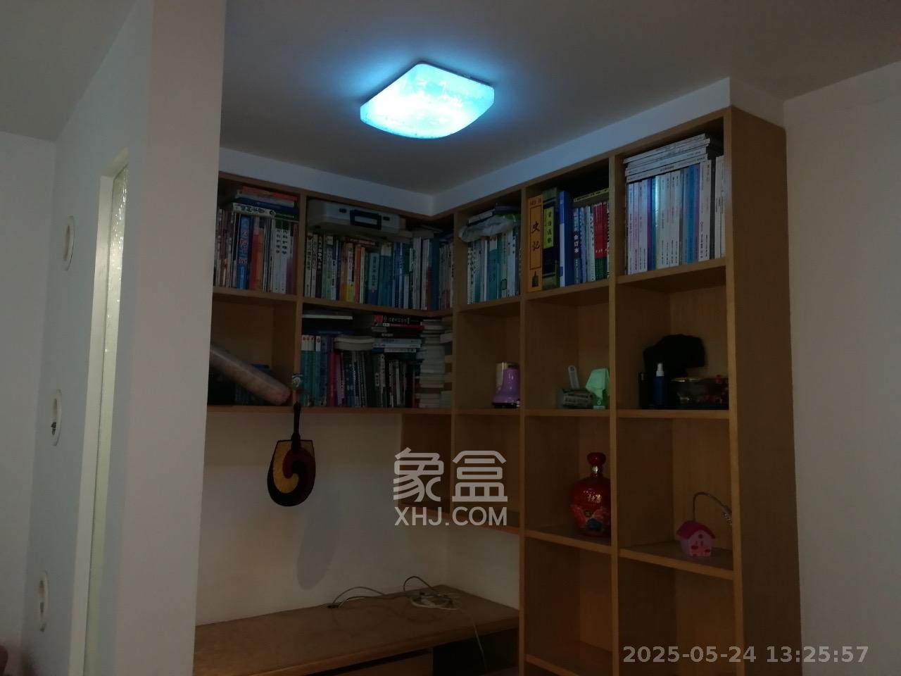 阳光新城  2室1厅1卫   2300.00元/月室内图