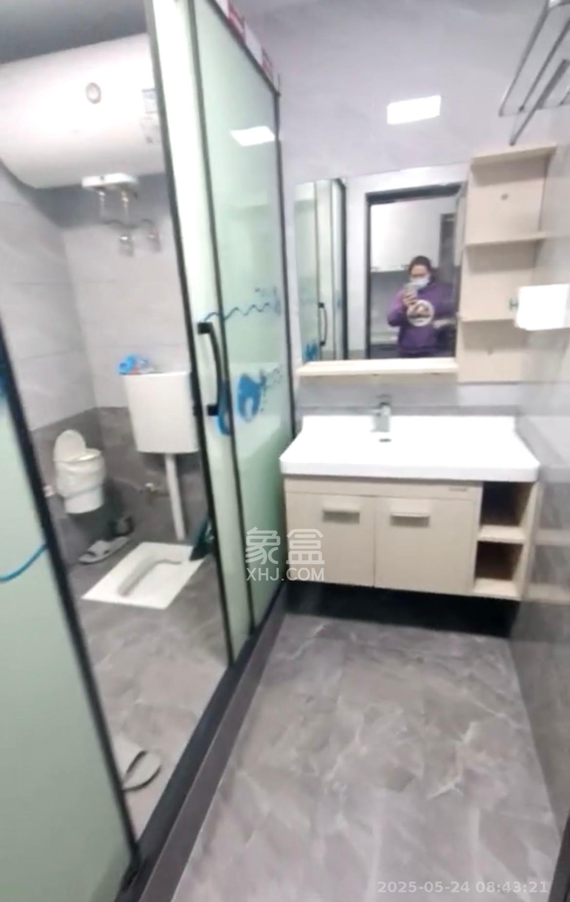 奥克斯滨仕花园(奥克斯洋湖广场/奥克斯中心) 1室1厅1卫 1900.0元/月 奥克斯滨仕花园(奥克斯洋湖广场/奥克斯中心) 1室1厅1卫 1900.0元/月室内图