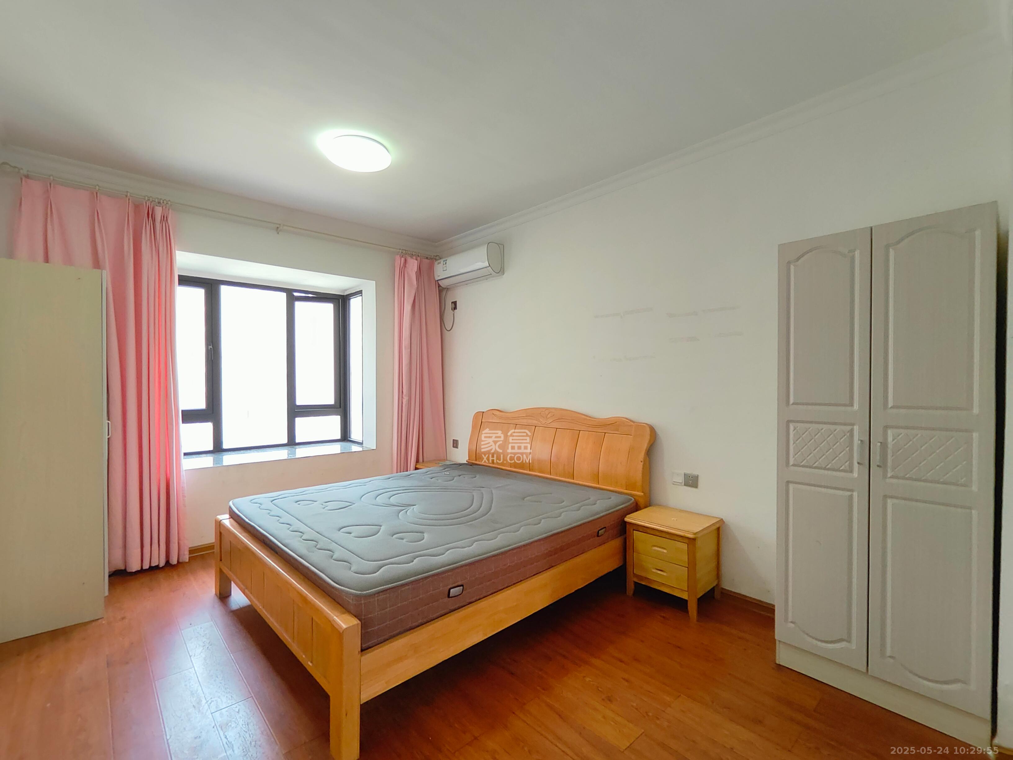 勤诚达境界城  4室2厅2卫    2300.0元/月 勤诚达境界城  4室2厅2卫    2300.0元/月室内图