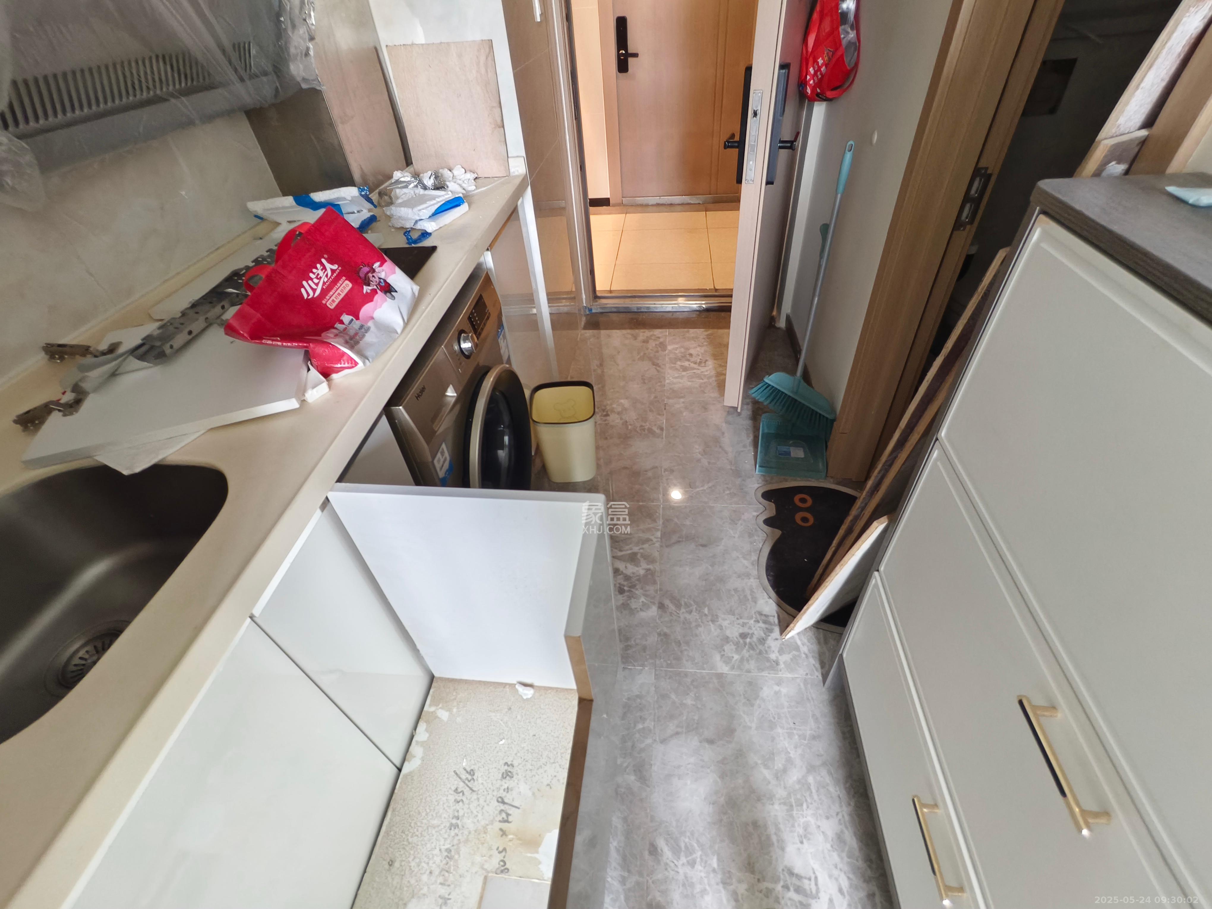 卓越浅水湾  1室1厅1卫   1750.00元/月室内图
