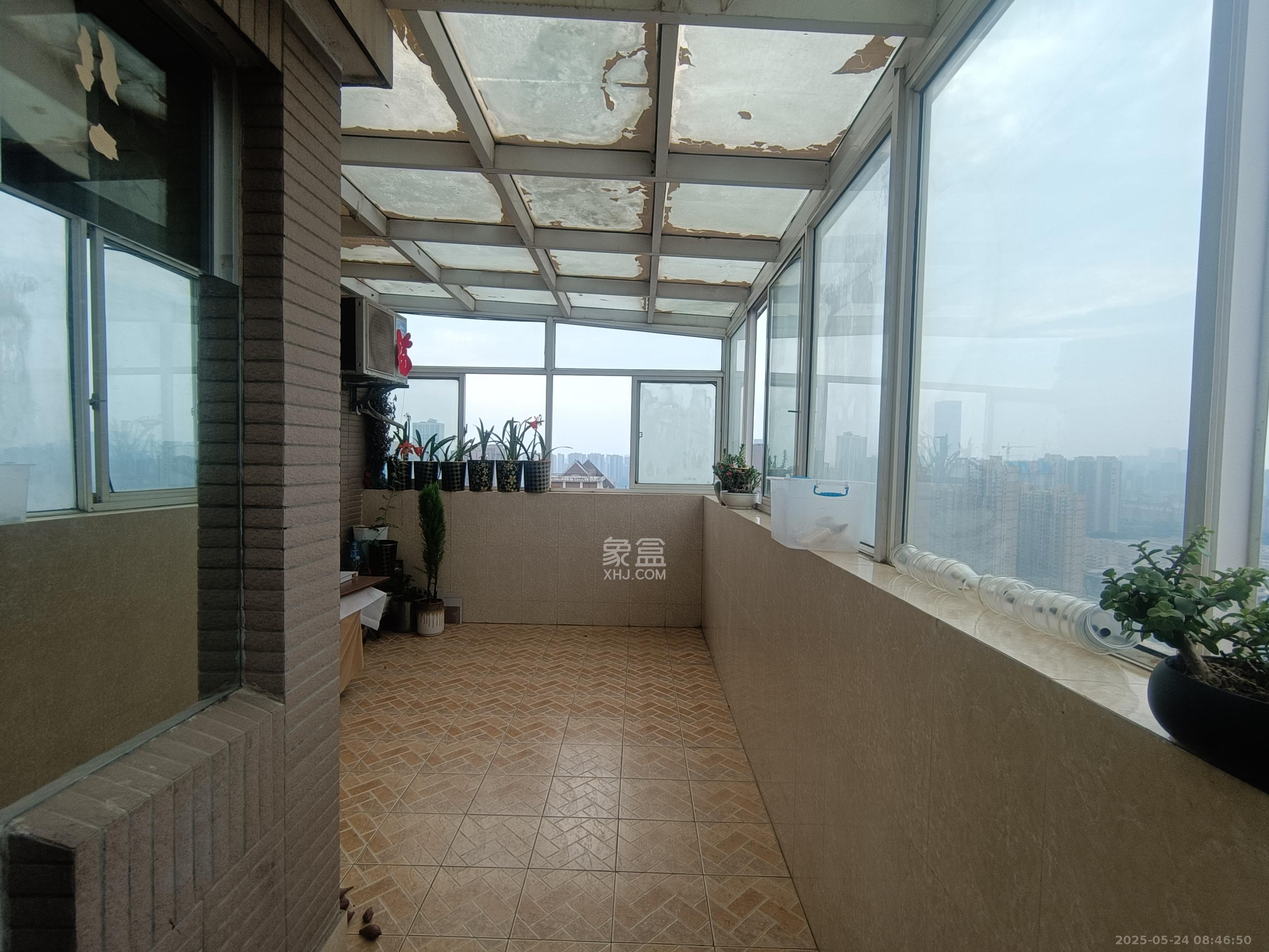 上河国际B座  2室1厅1卫   2600.00元/月室内图